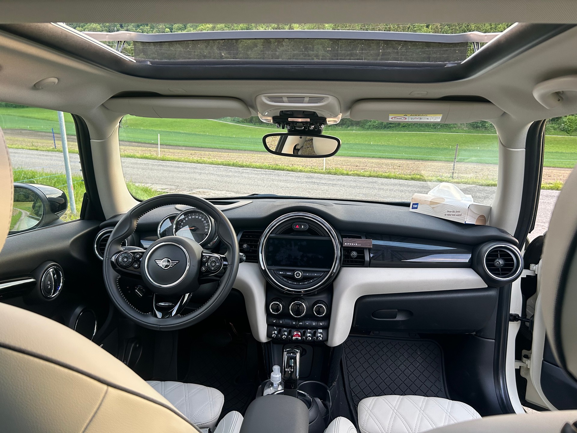 MINI 1.5i Cooper-image-5