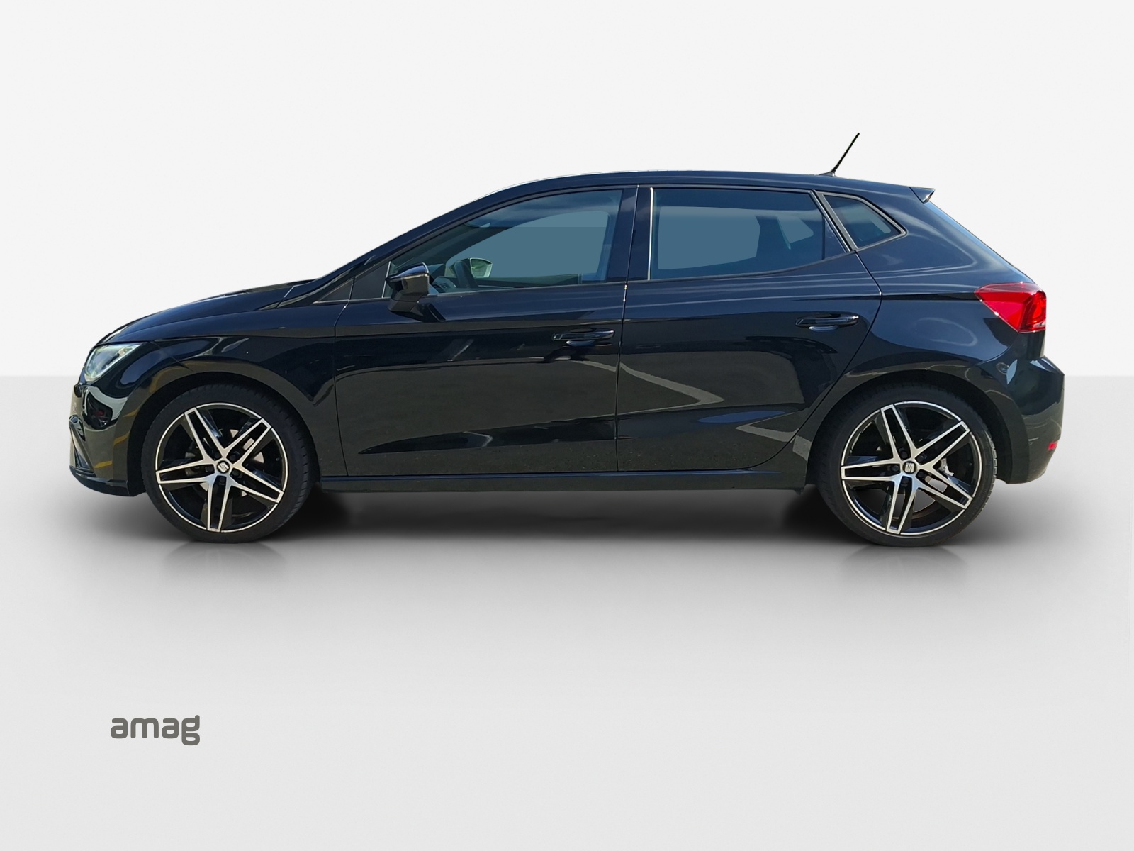 SEAT Ibiza 1.0 EcoTSI Hola FR-image-1