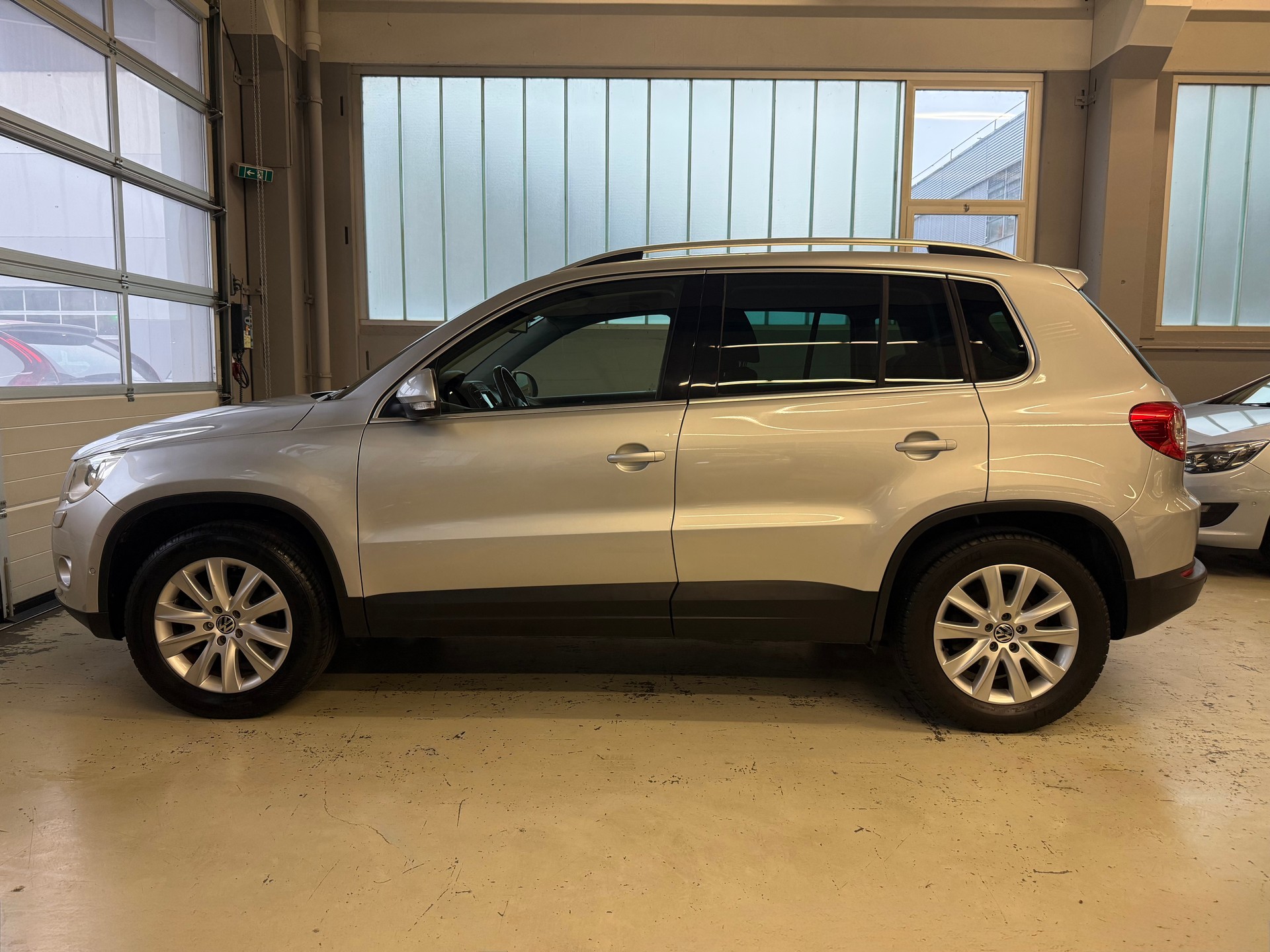 VW Tiguan 2.0 TSI Sport&Style-image-4