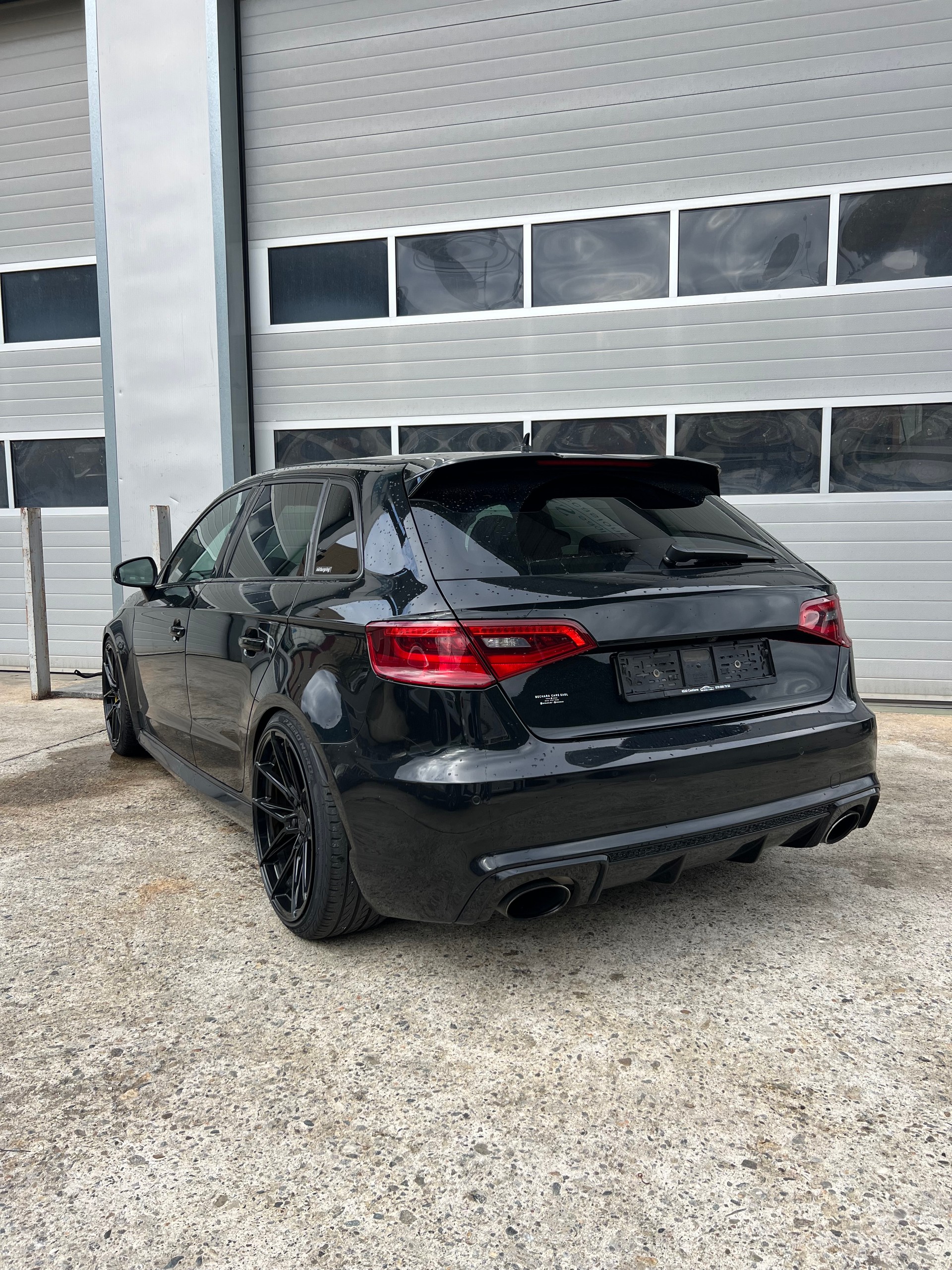 AUDI RS3 2.5 TSI quattro S-tronic-image-4