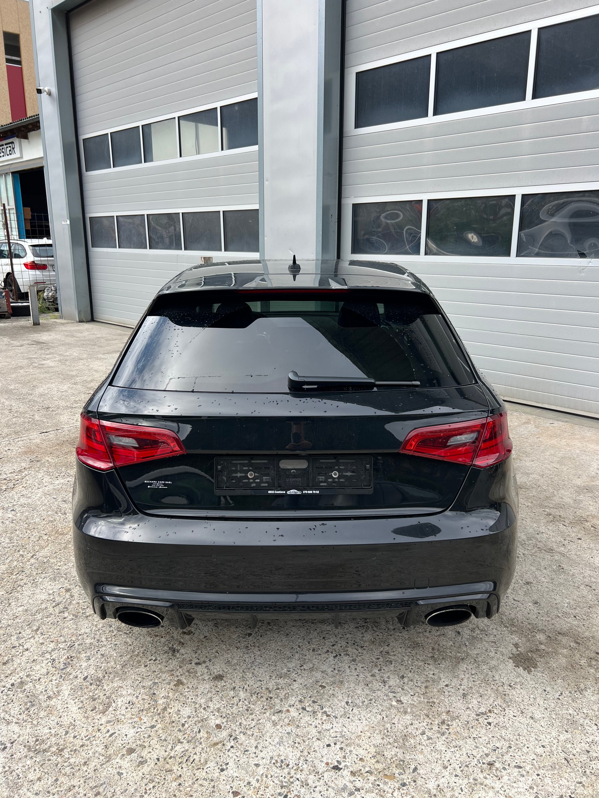 AUDI RS3 2.5 TSI quattro S-tronic-image-5