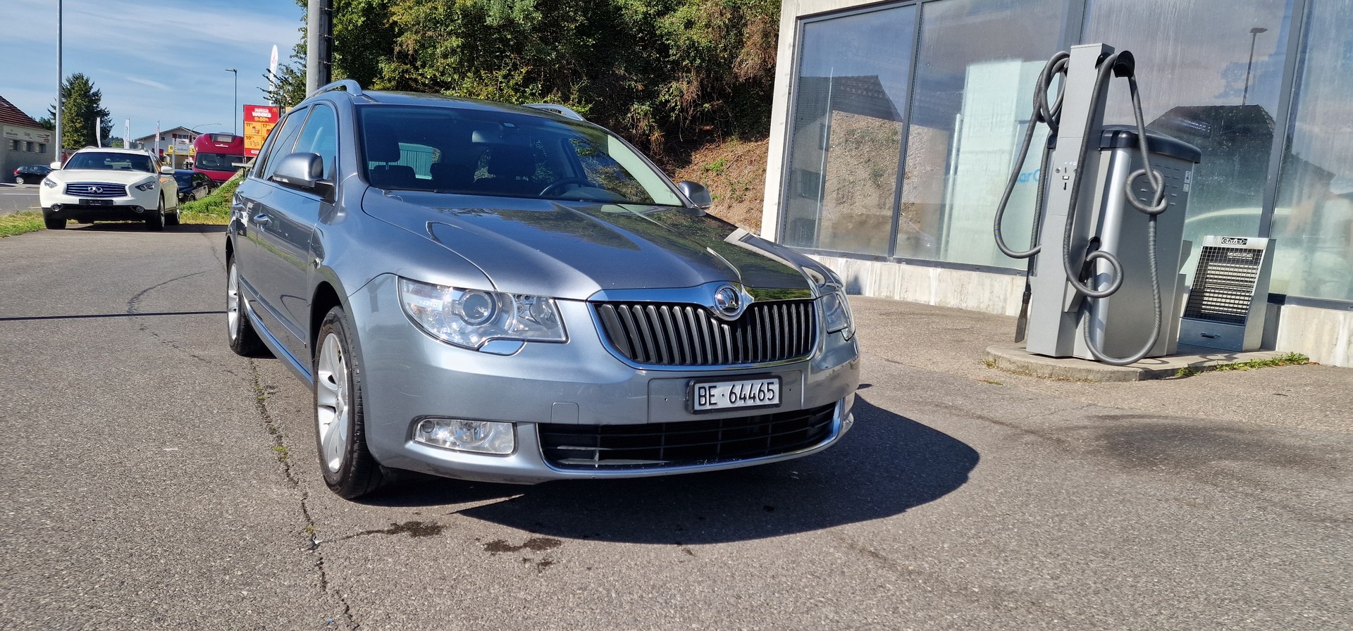 SKODA 1.8 TSI Ambition-image-0