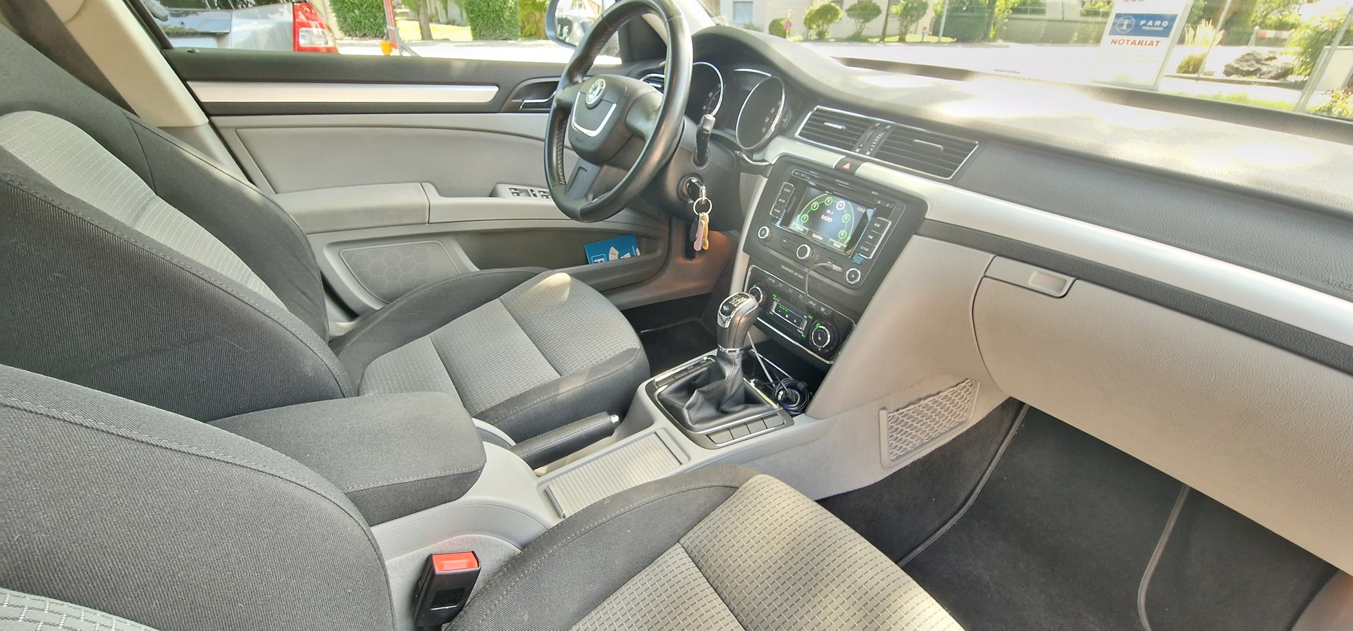 SKODA 1.8 TSI Ambition-image-12