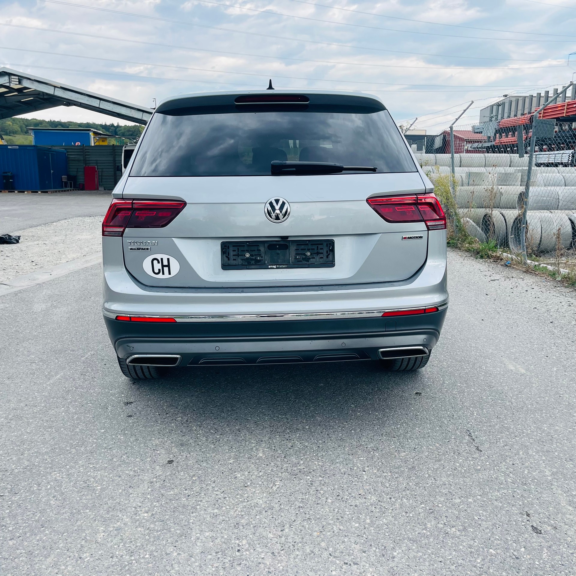 VW Tiguan Allspace 2.0TSI Highline 4Motion DSG-image-5