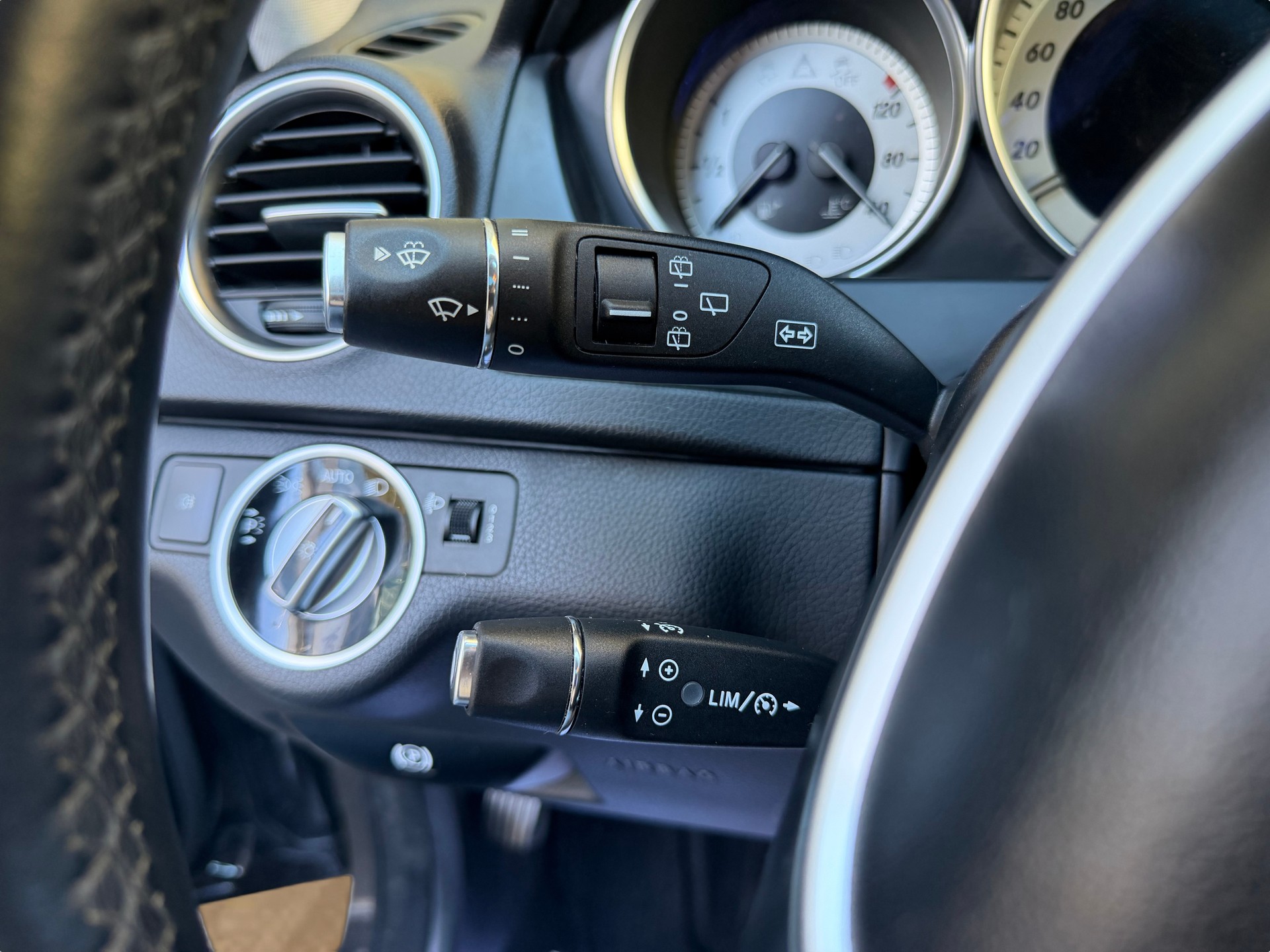 MERCEDES-BENZ C 180 CDI Avantgarde 7G-Tronic-image-13