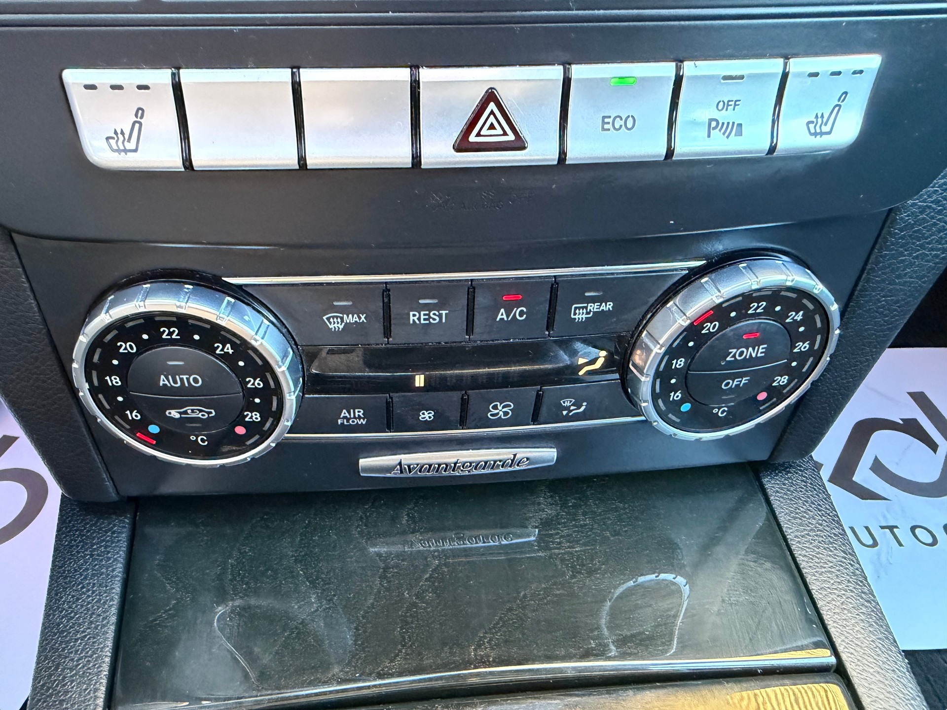 MERCEDES-BENZ C 180 CDI Avantgarde 7G-Tronic-image-12