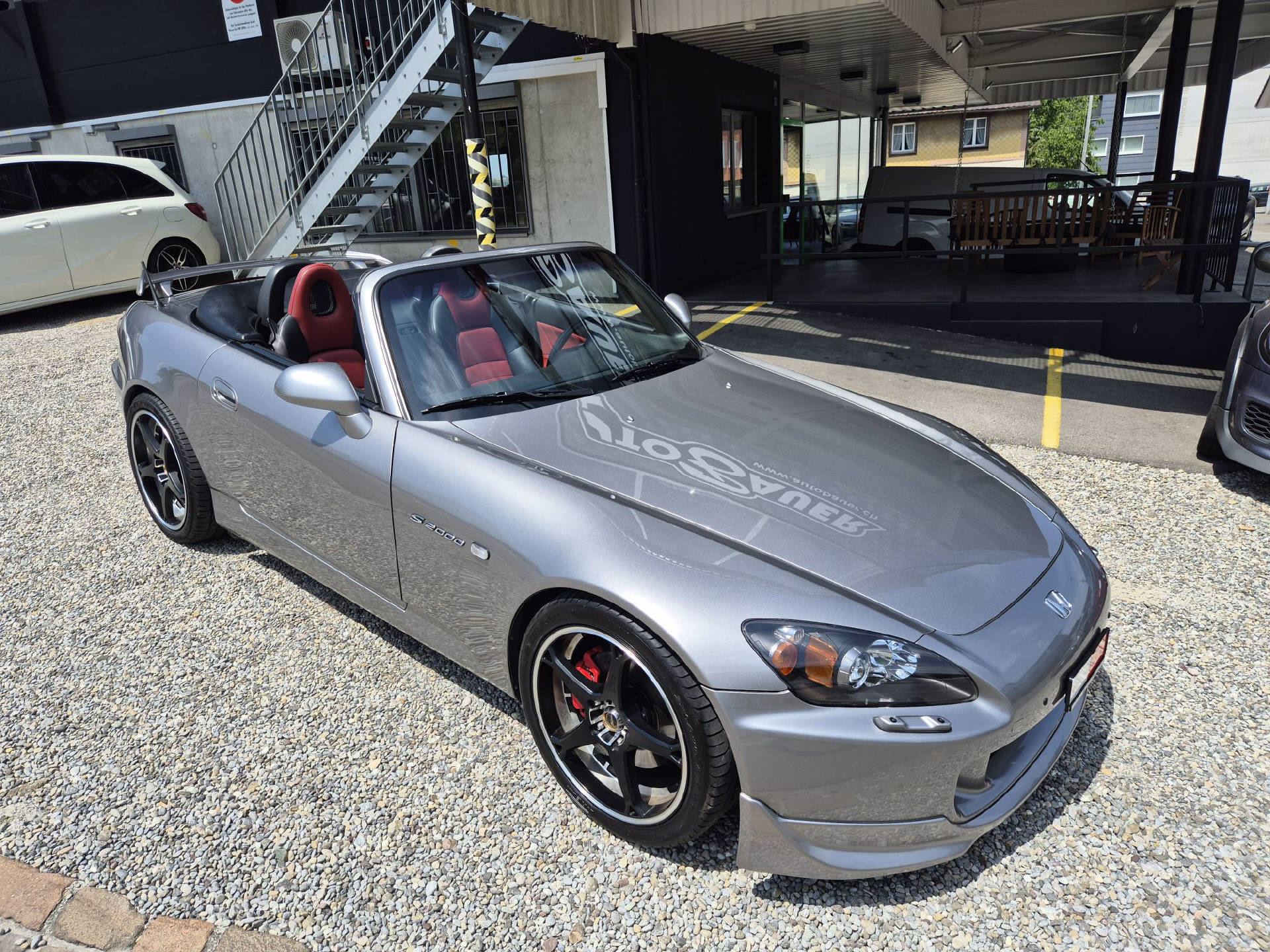HONDA S2000-image-1
