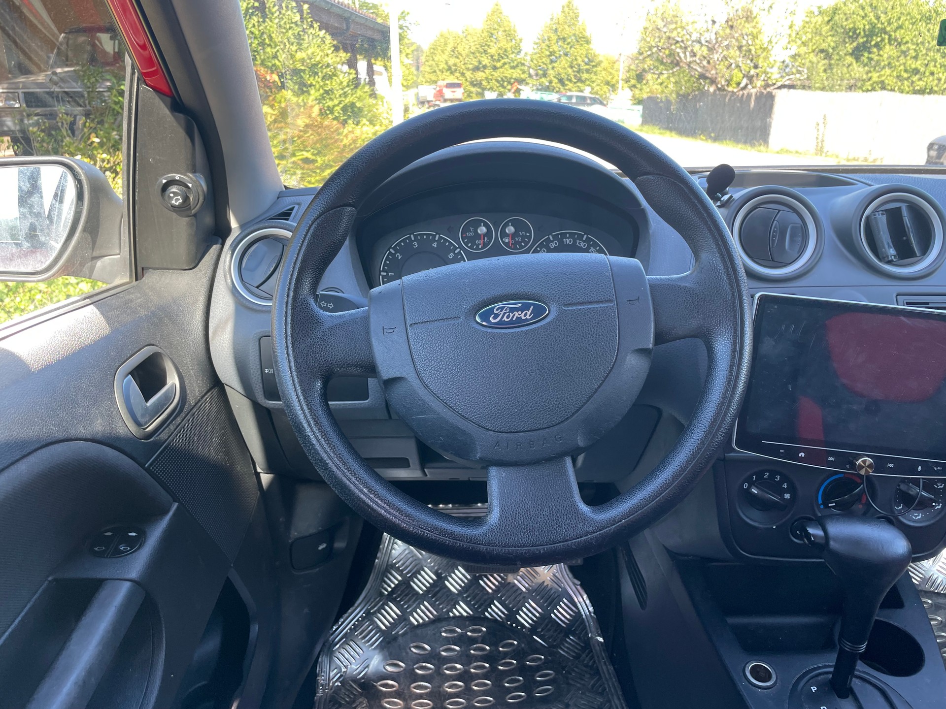 FORD Fiesta 1.6 16V Trend-image-9