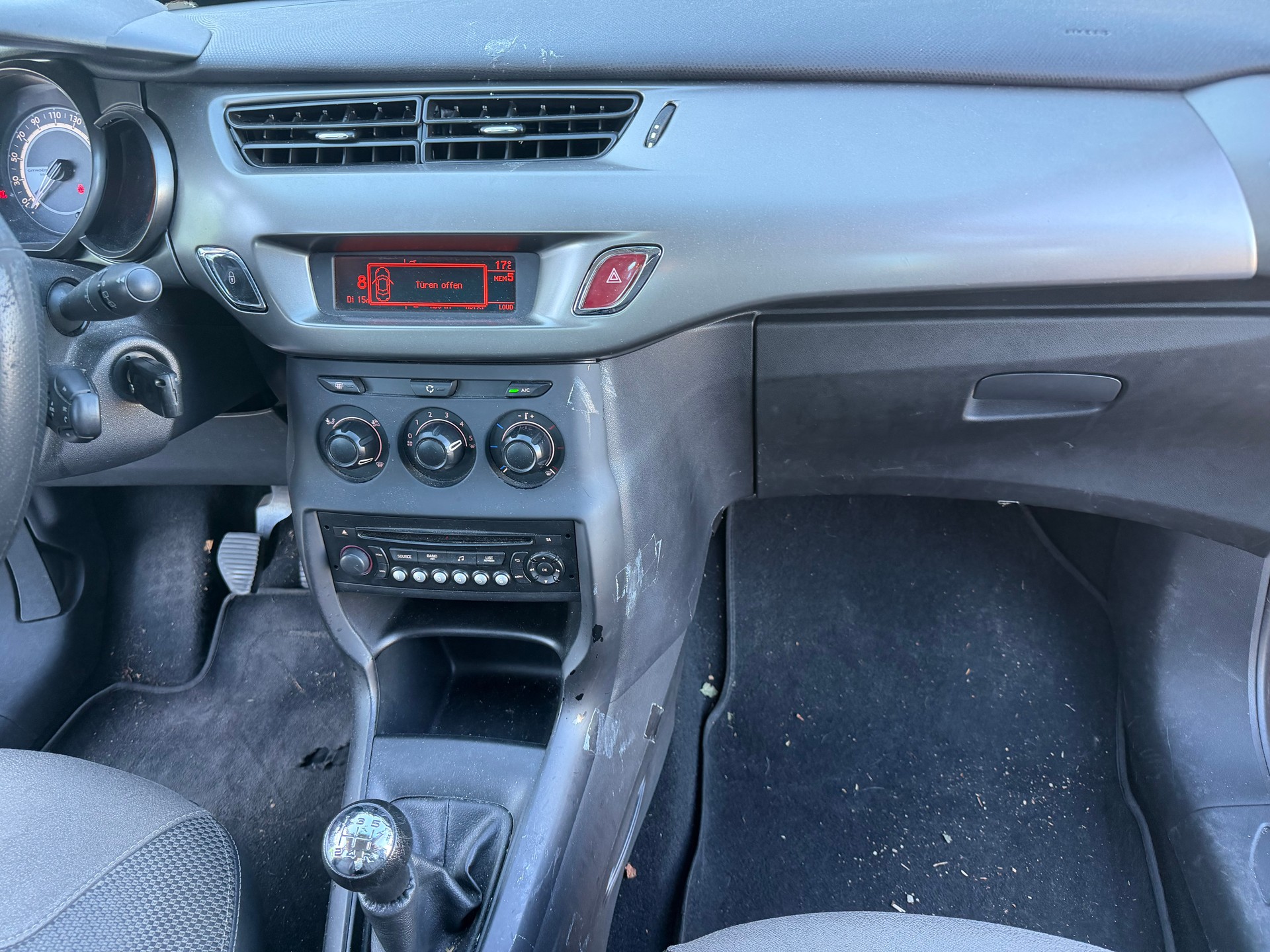 CITROEN C3 1.2i Séduction-image-9