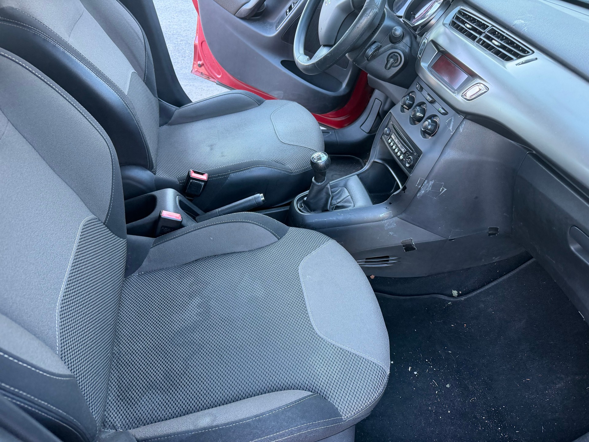 CITROEN C3 1.2i Séduction-image-8