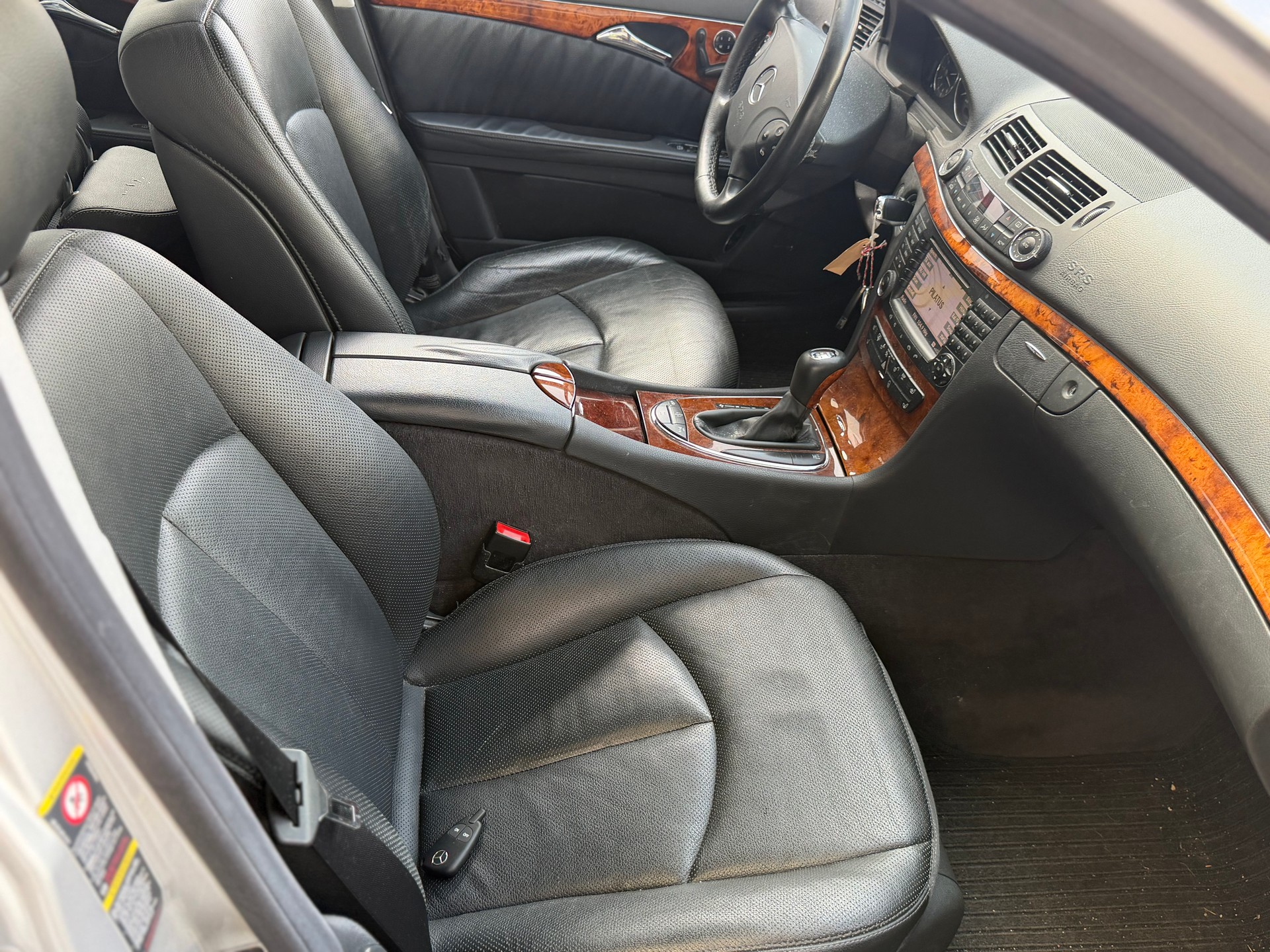 MERCEDES-BENZ E 500 Avantgarde 4Matic Automatic-image-8