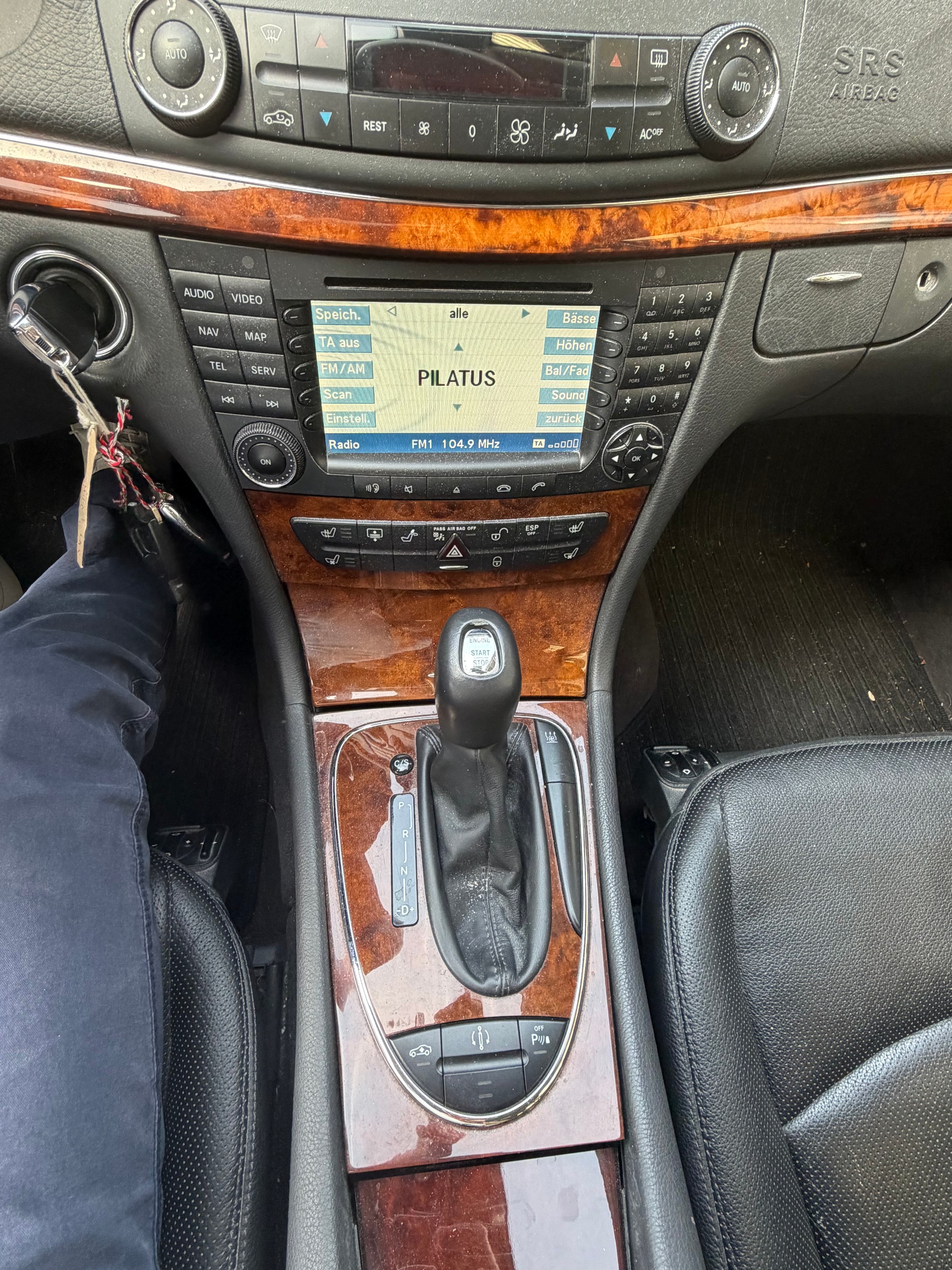 MERCEDES-BENZ E 500 Avantgarde 4Matic Automatic-image-12