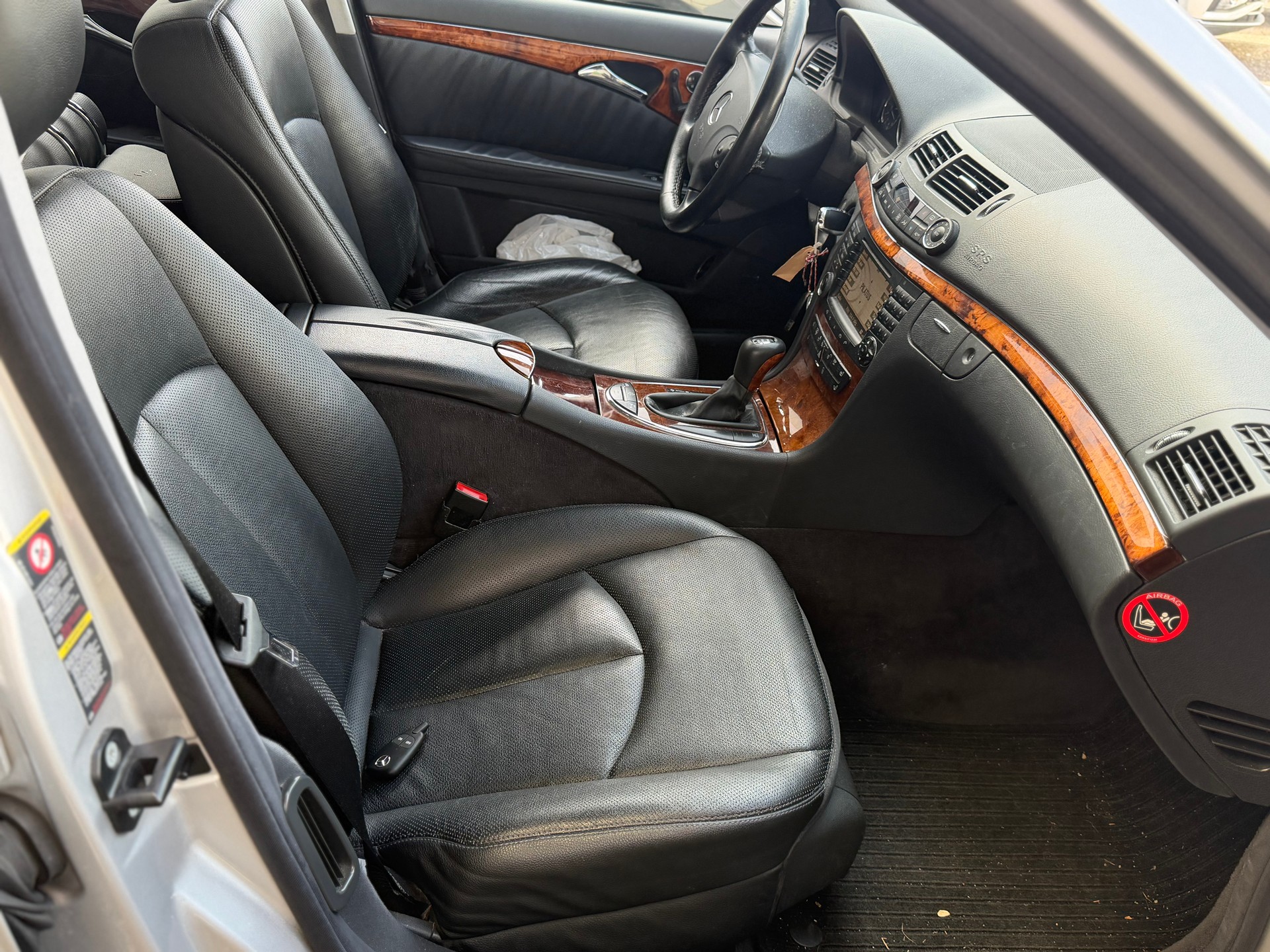 MERCEDES-BENZ E 500 Avantgarde 4Matic Automatic-image-7