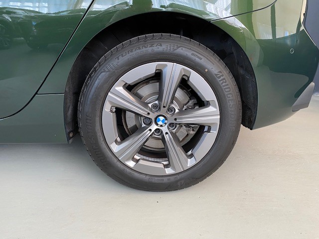 BMW 223i xDrive Active Tourer-image-12