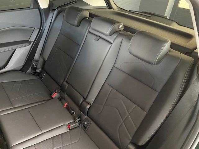 BMW 223i xDrive Active Tourer-image-10