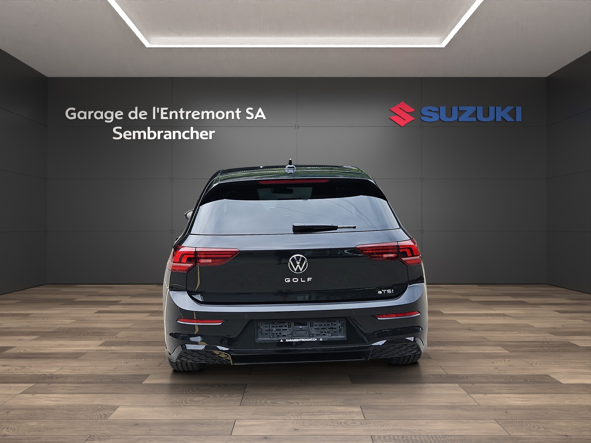 VW Golf 1.5 e TSI mHEV R-Line DSG-image-4