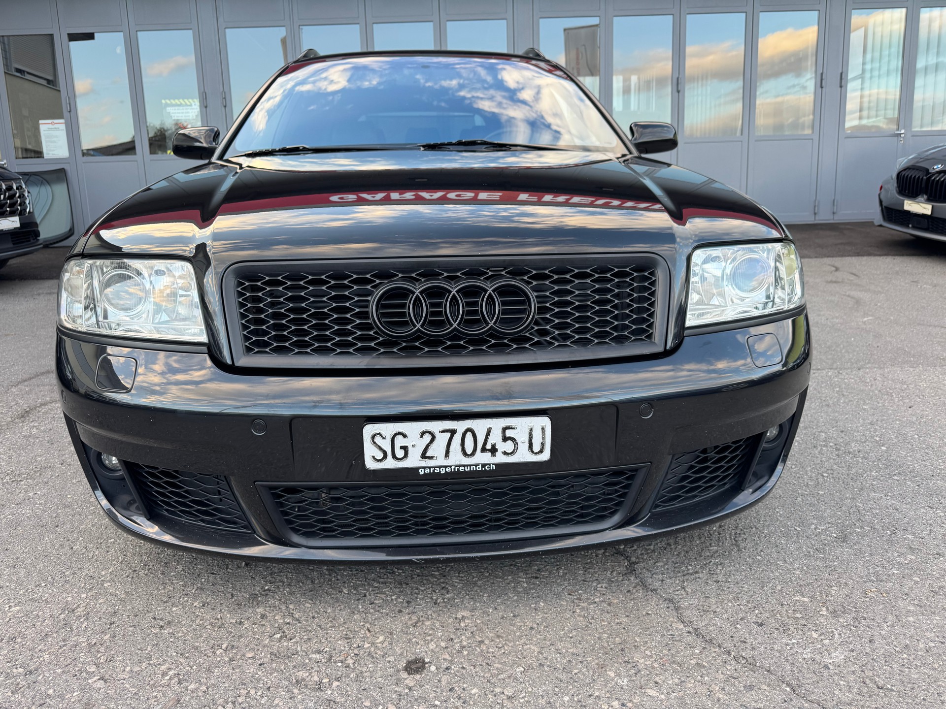 AUDI RS6 plus Avant quattro tiptronic-image-3
