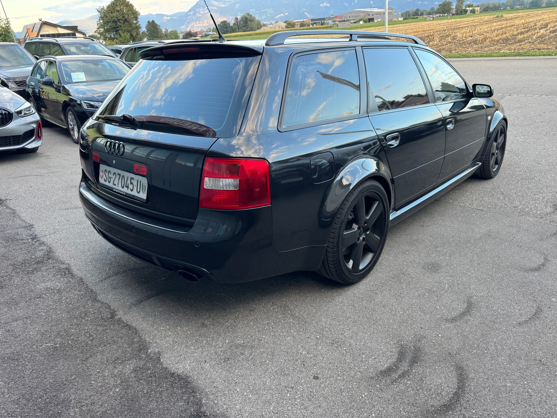 AUDI RS6 plus Avant quattro tiptronic-image-10