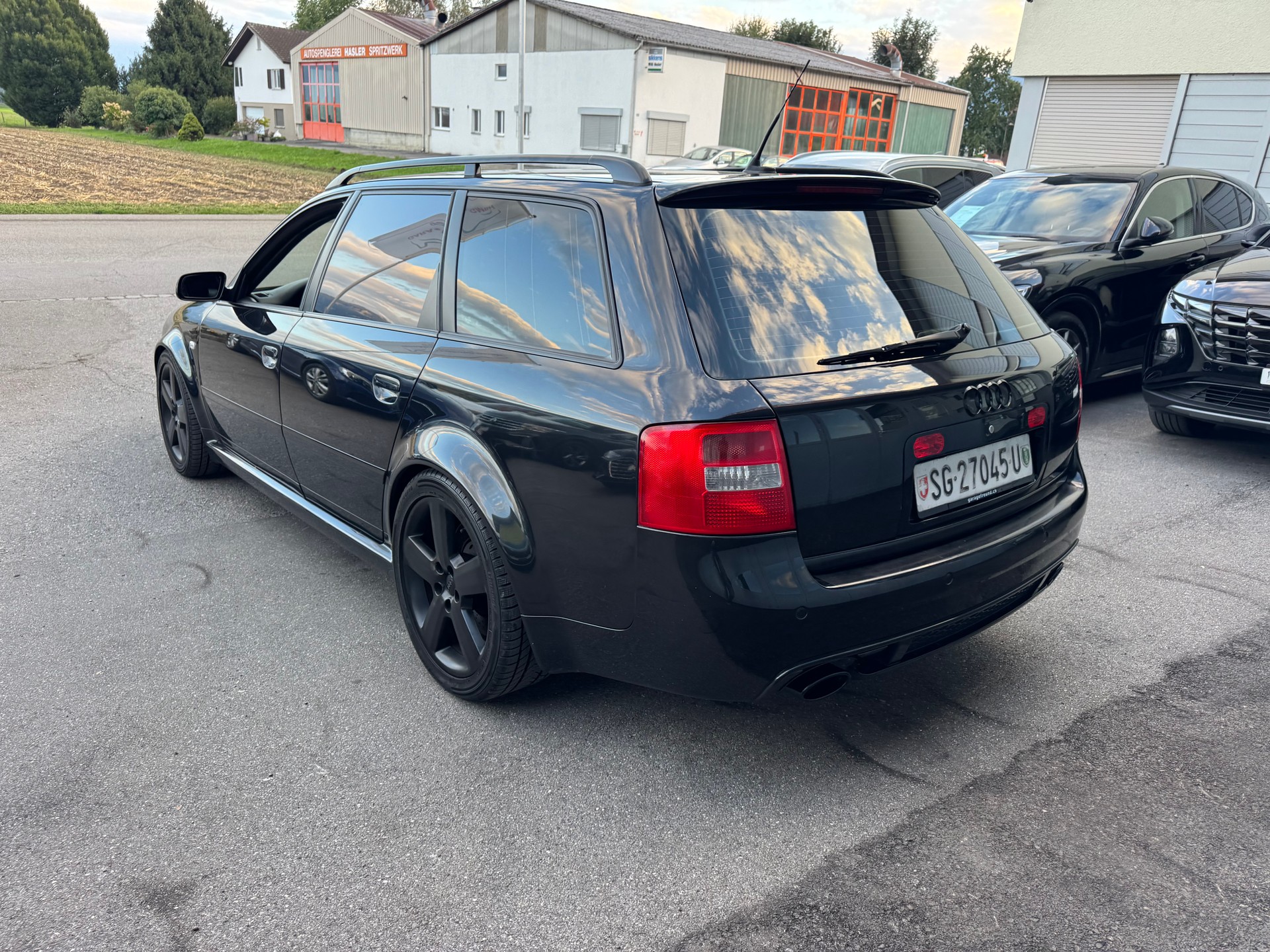 AUDI RS6 plus Avant quattro tiptronic-image-8