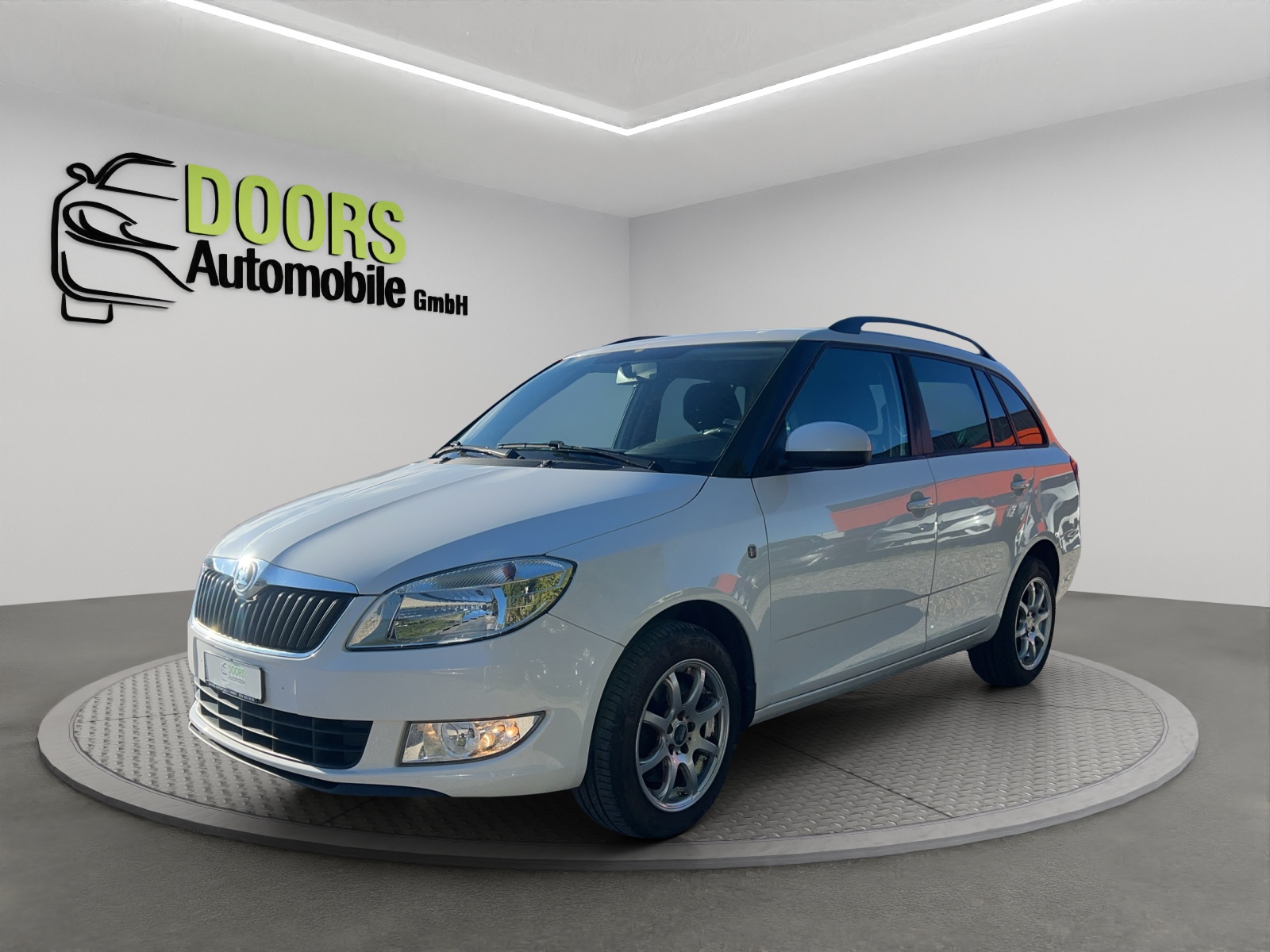 SKODA Fabia 1.2 TSI Fresh-image-2
