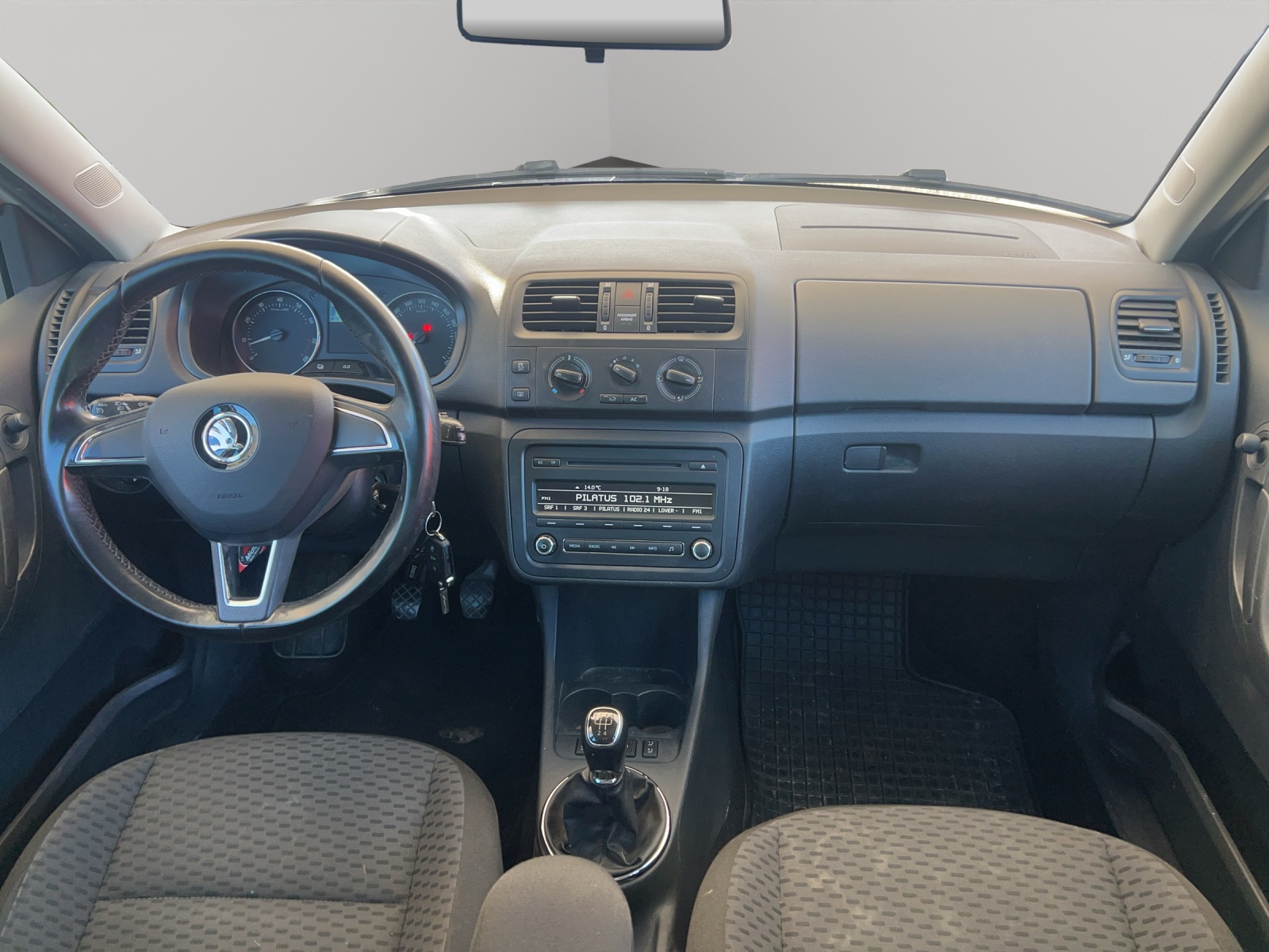 SKODA Fabia 1.2 TSI Fresh-image-11
