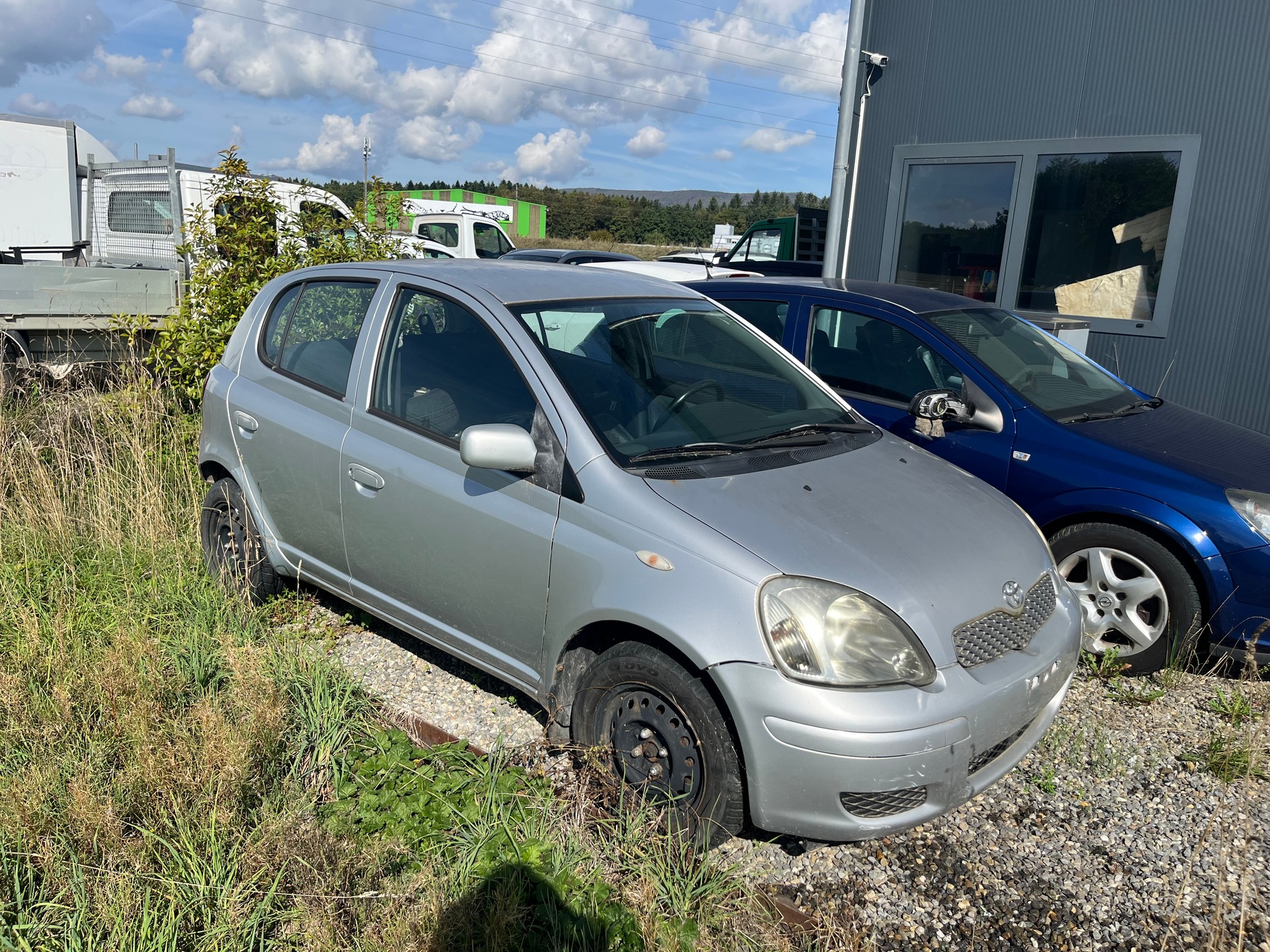 TOYOTA Yaris 1.4 D-4D Linea Luna-image-1