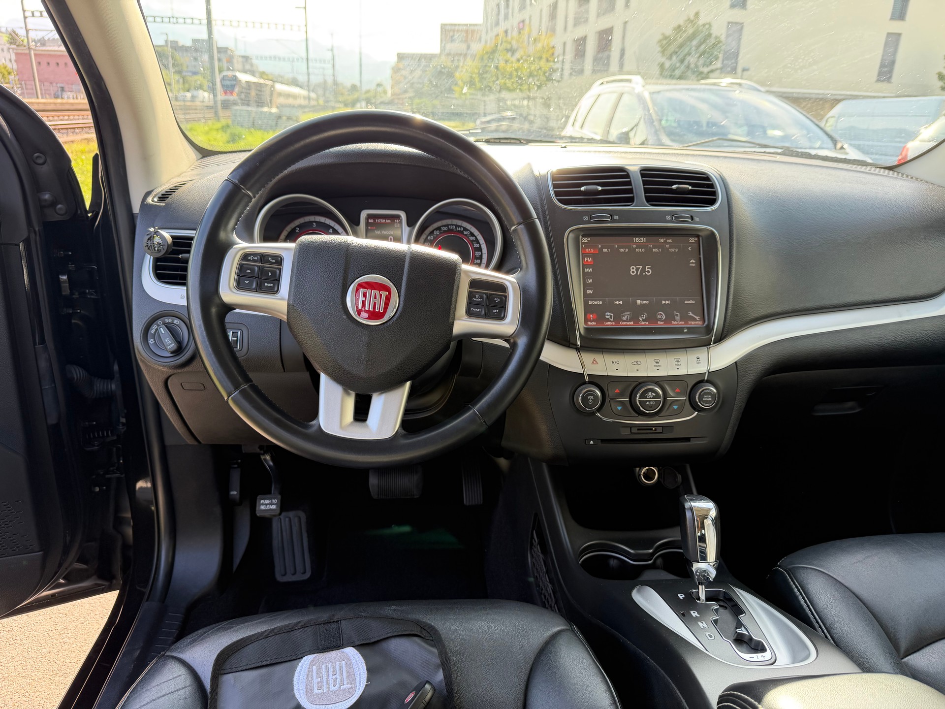 FIAT Freemont 2.0 MJ Lounge AWD Automat-image-7
