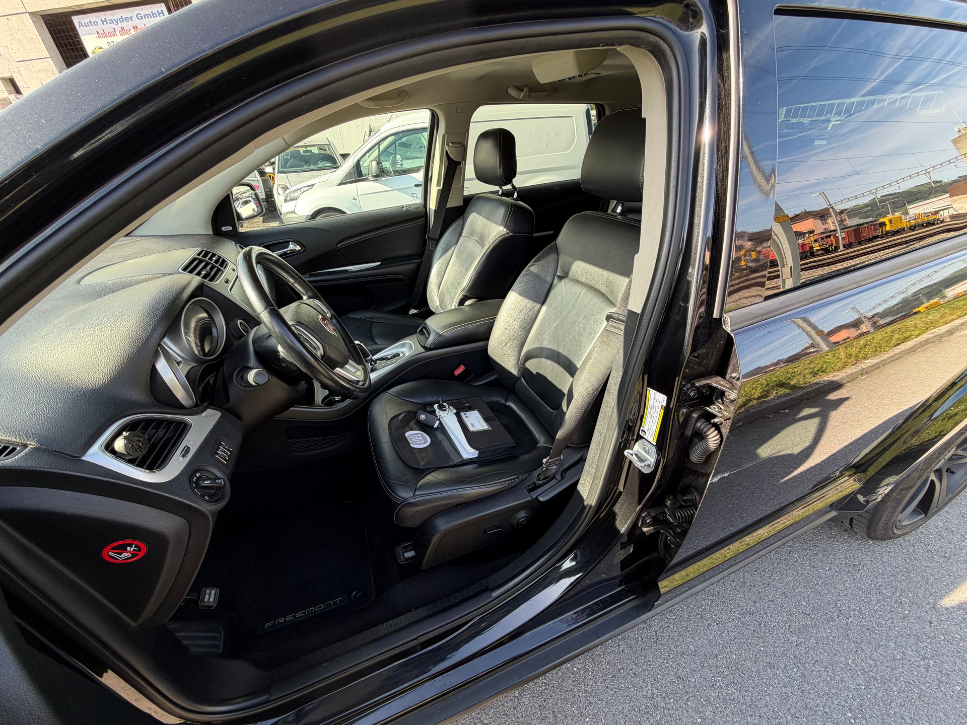 FIAT Freemont 2.0 MJ Lounge AWD Automat-image-9