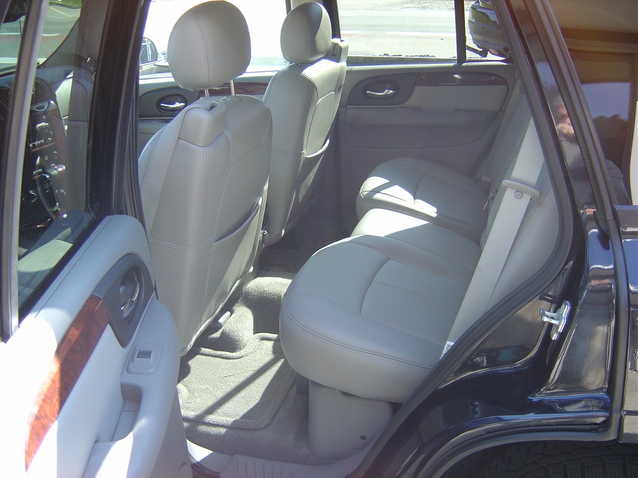 GMC Denali 5.3 AWD-image-13