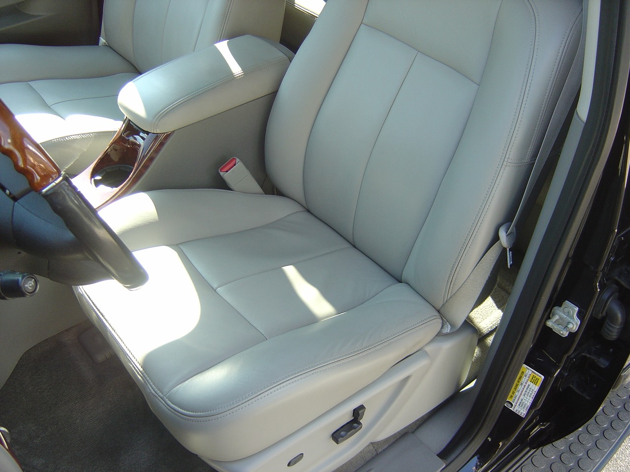 GMC Denali 5.3 AWD-image-10