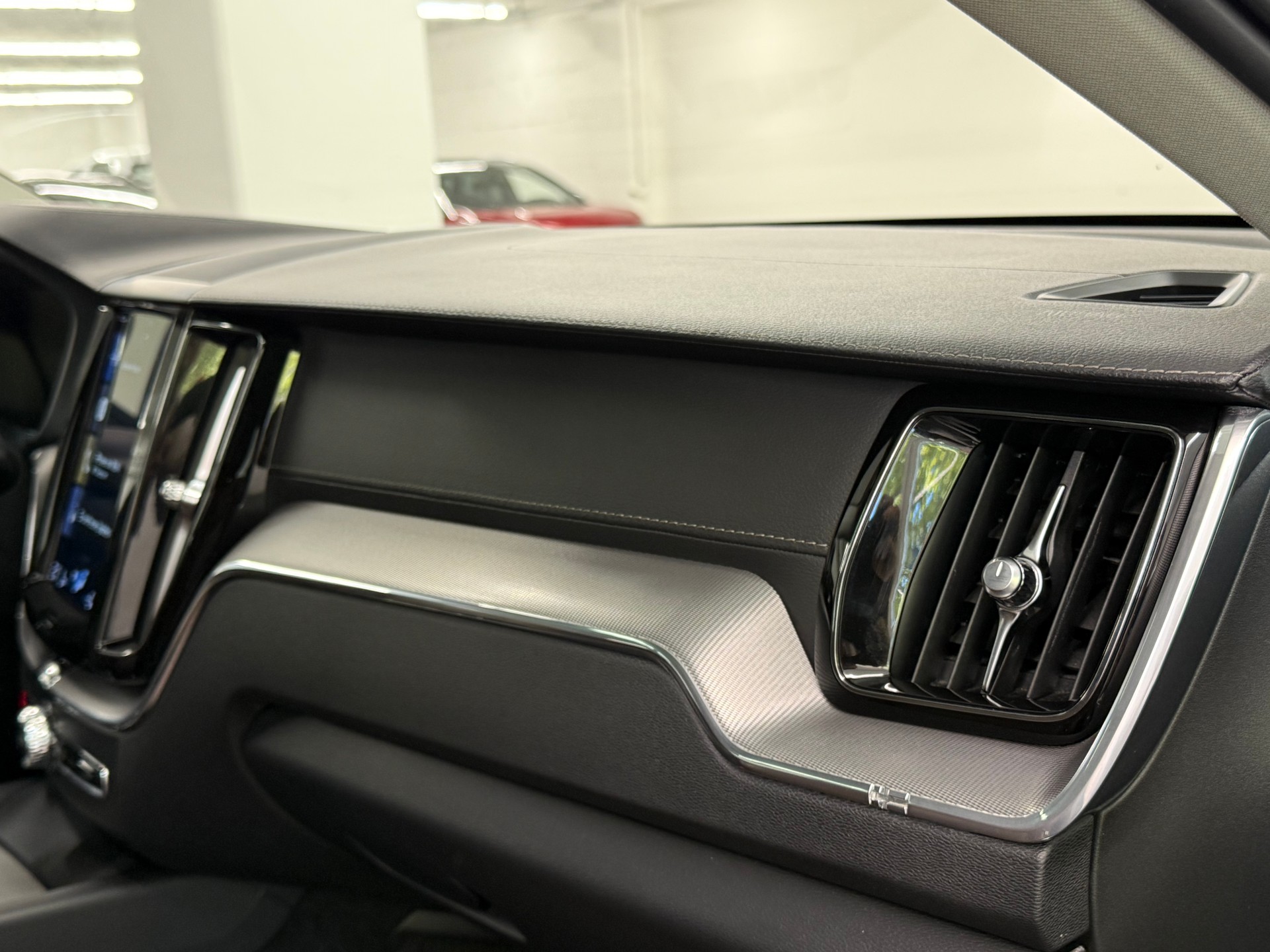VOLVO XC60 T5 AWD Inscription Geartronic-image-25