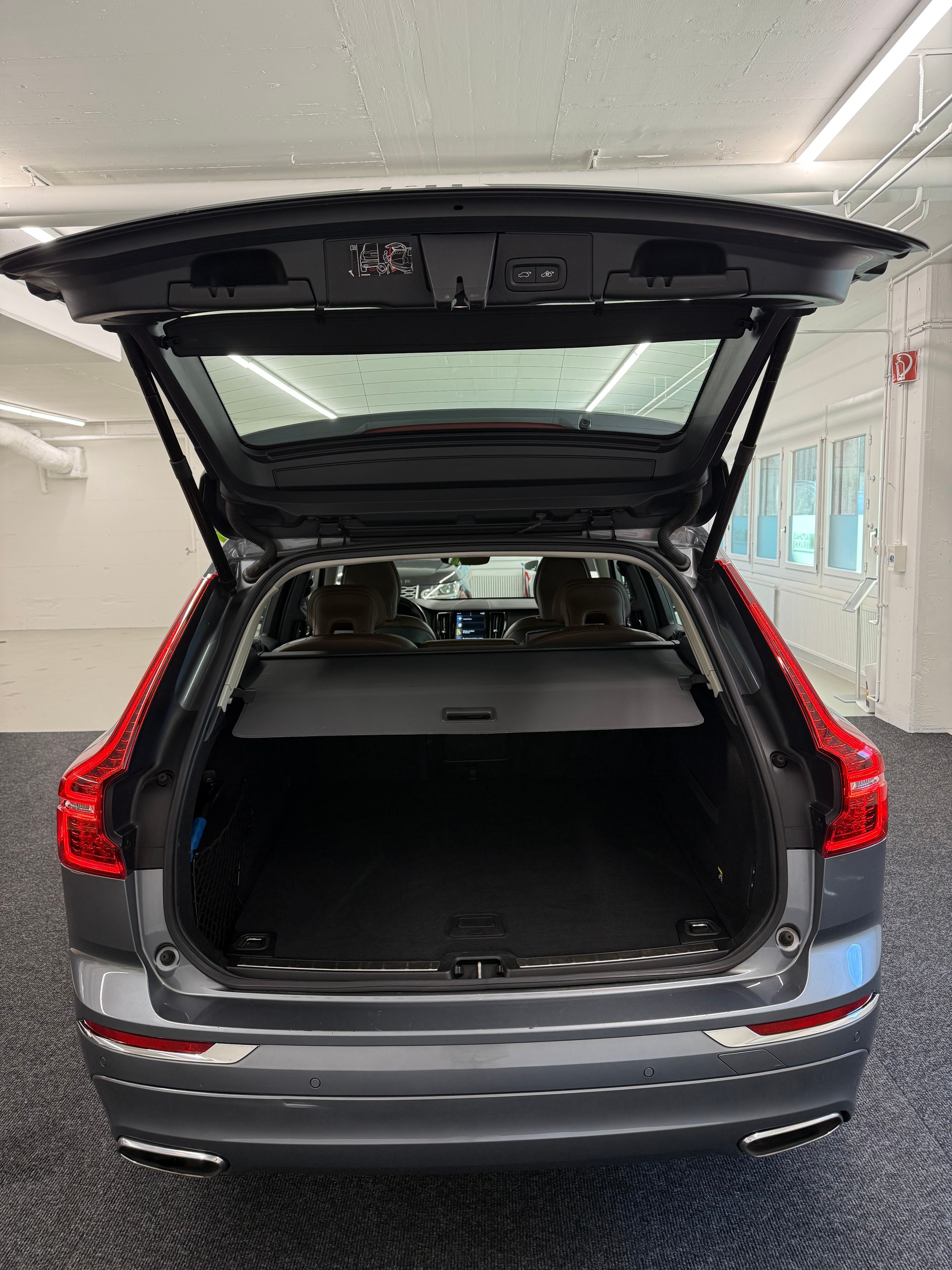 VOLVO XC60 T5 AWD Inscription Geartronic-image-9