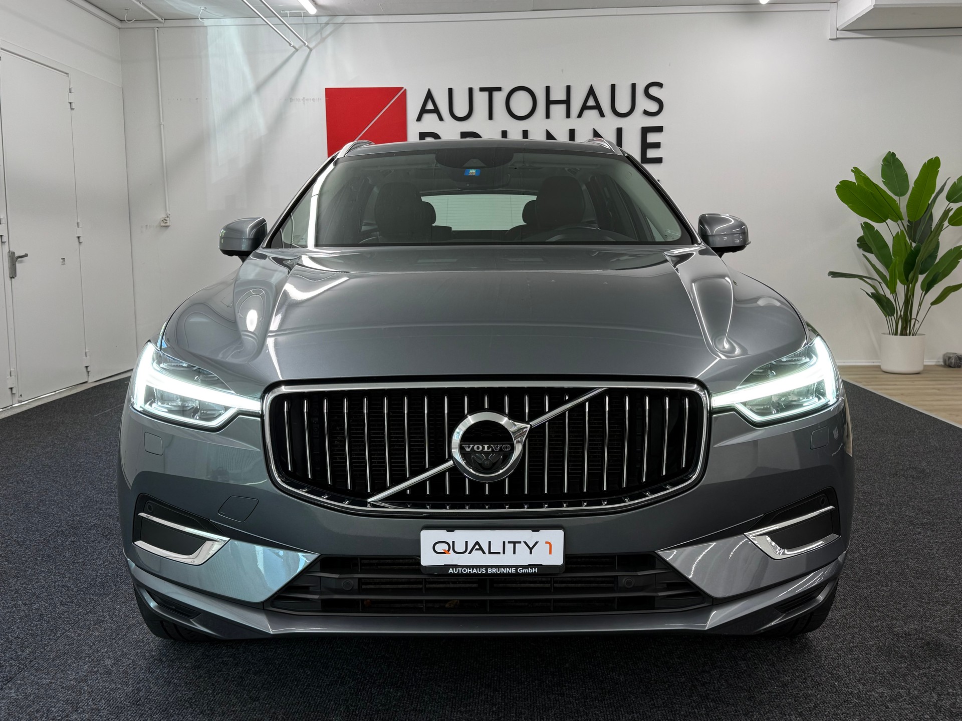 VOLVO XC60 T5 AWD Inscription Geartronic-image-1
