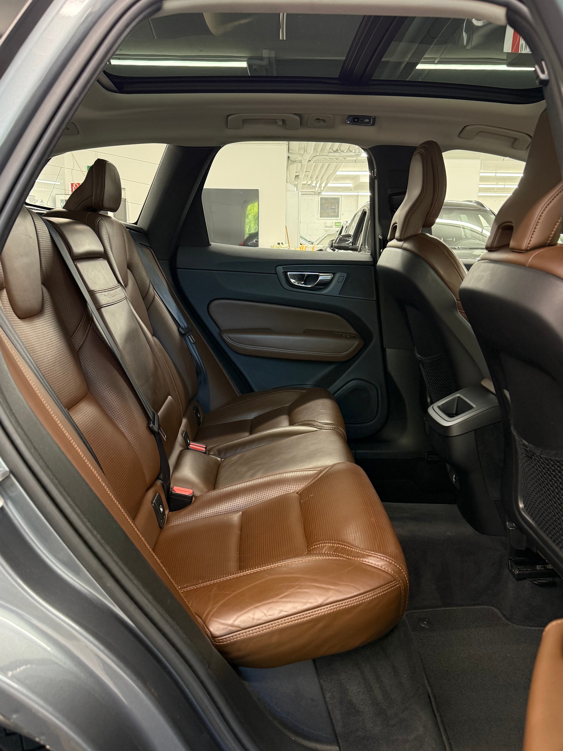 VOLVO XC60 T5 AWD Inscription Geartronic-image-24