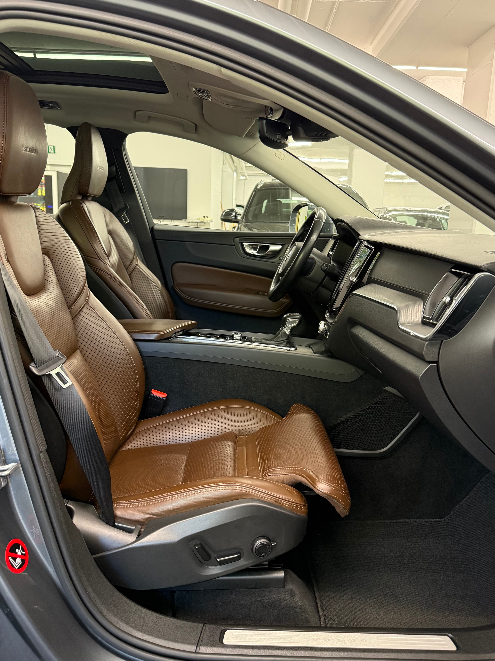 VOLVO XC60 T5 AWD Inscription Geartronic-image-22
