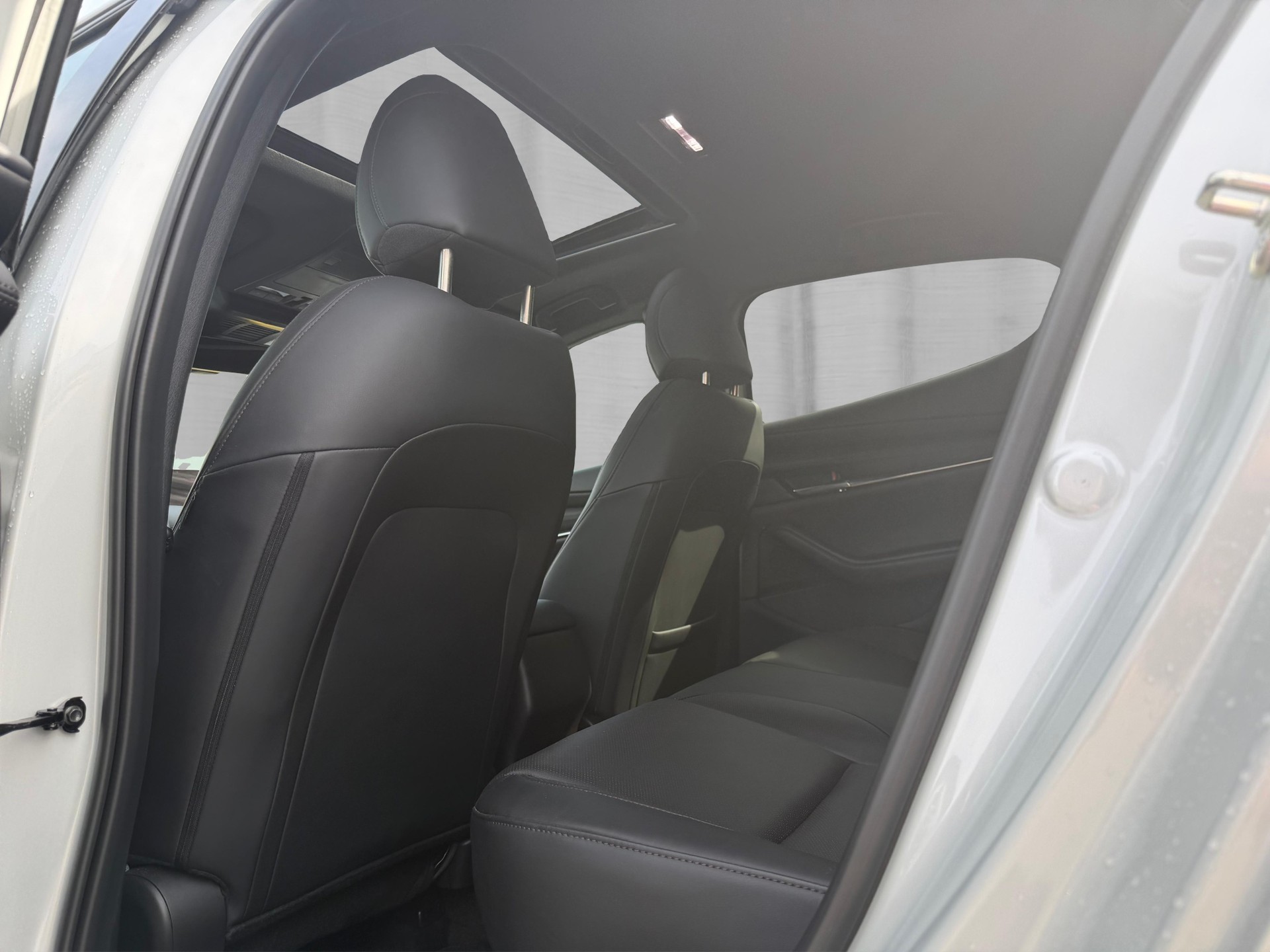 MAZDA 3 Hatchback SKYACTIV-X M Hybrid 186 Exclusive Line-image-12
