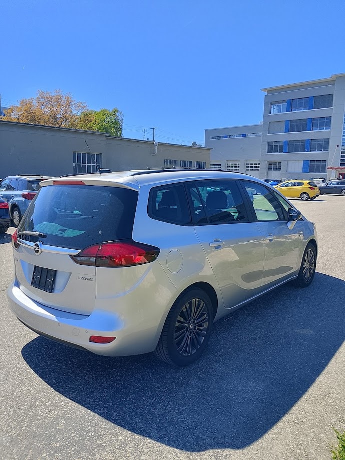 OPEL Zafira 1.6i Turbo 120 Years-image-3