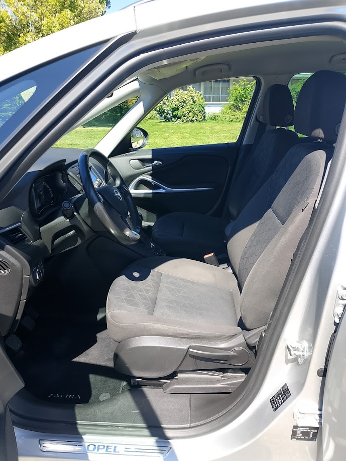 OPEL Zafira 1.6i Turbo 120 Years-image-12