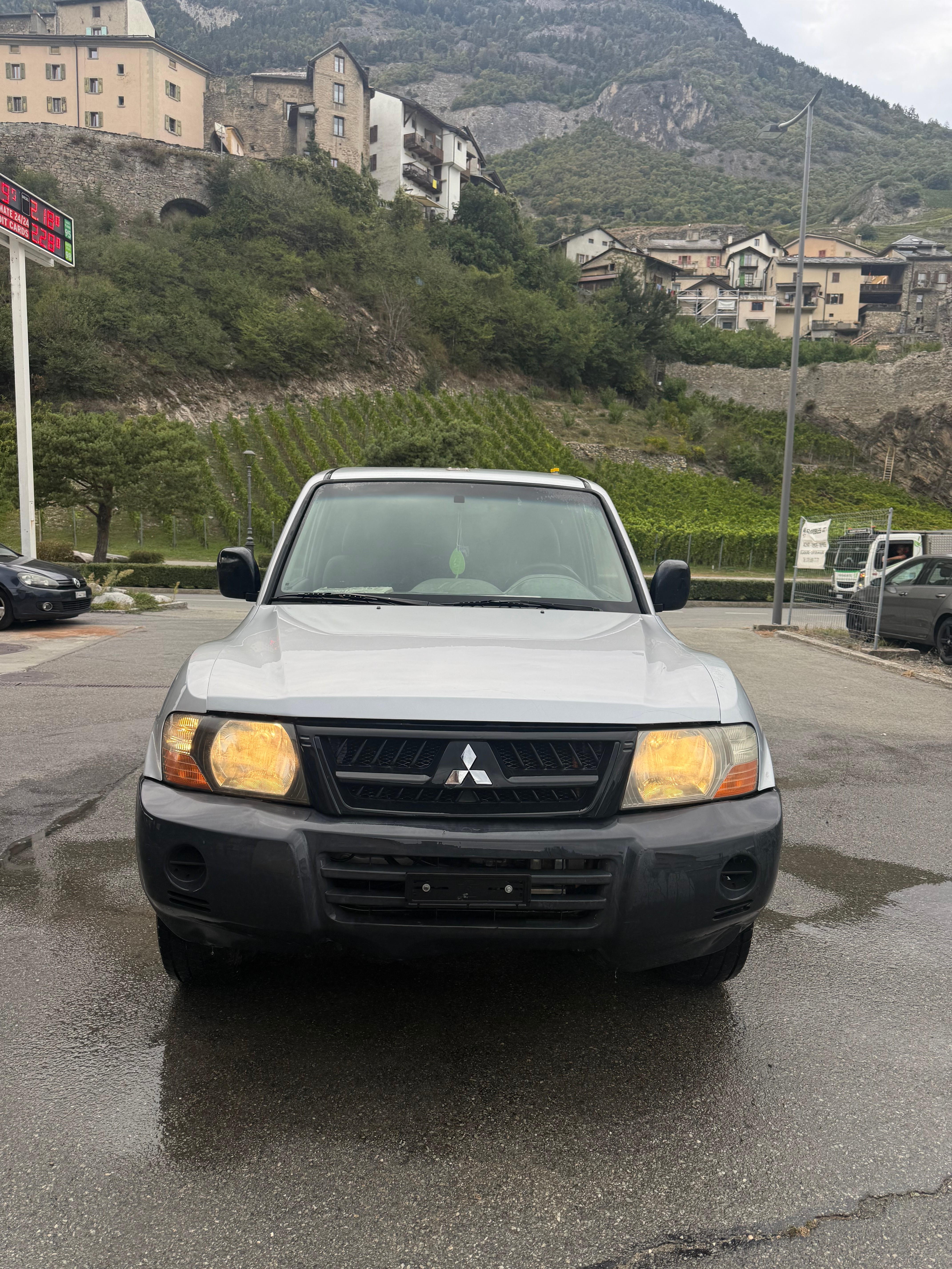 Car photo