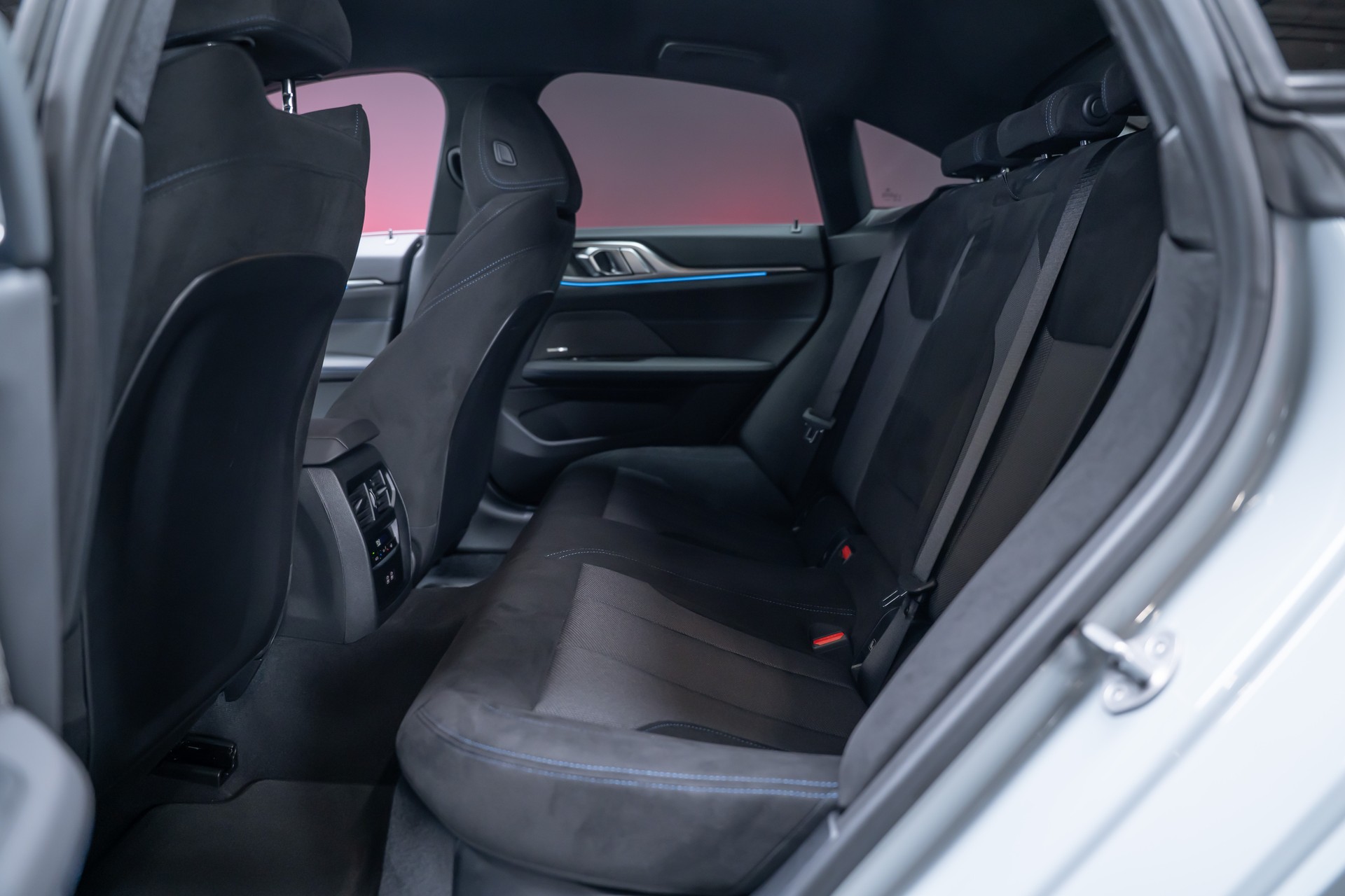 BMW M440i xDrive Gran Coupé / LCI / 360°Kamera / HeadUp-Display / el.Sitze-image-18