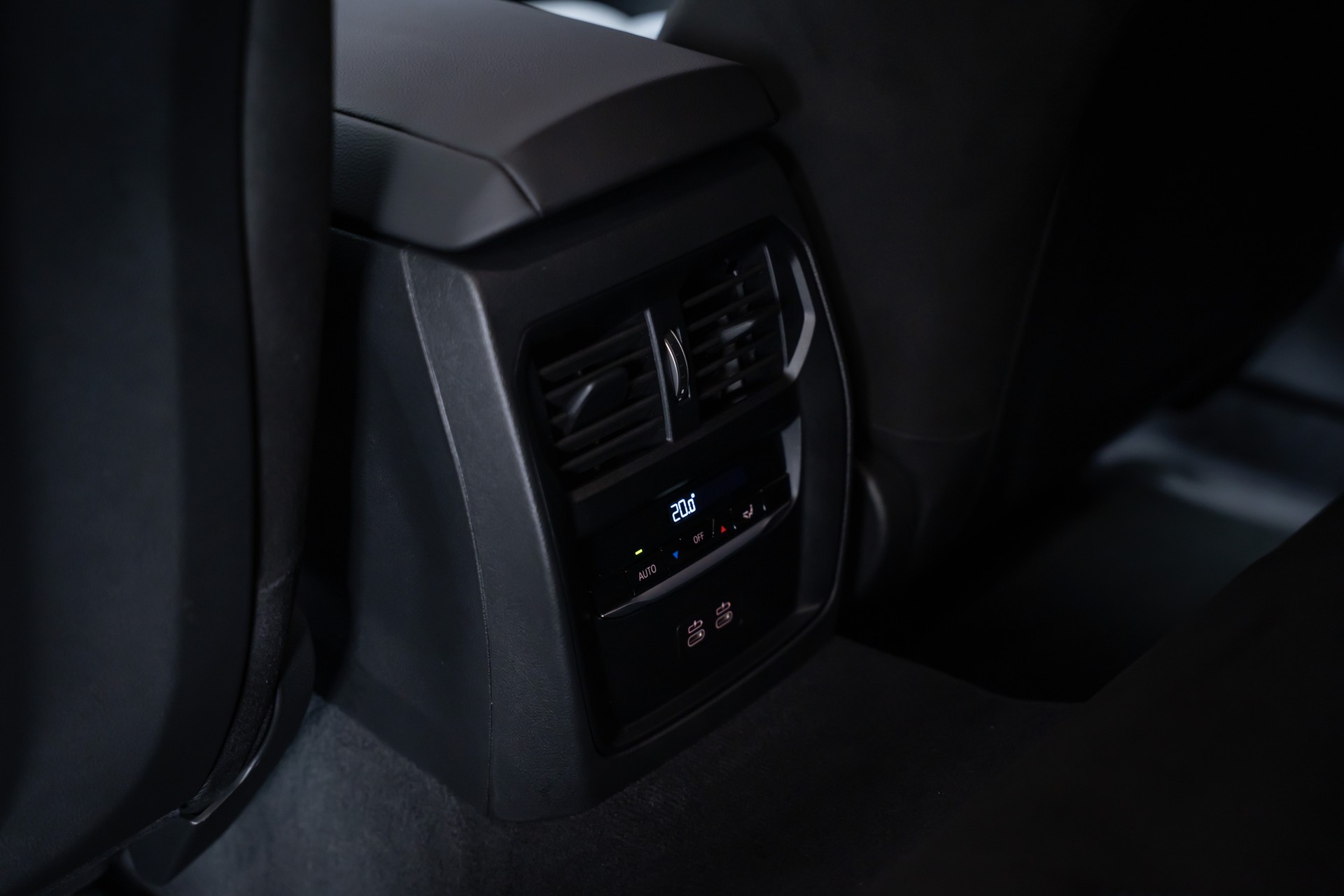 BMW M440i xDrive Gran Coupé / LCI / 360°Kamera / HeadUp-Display / el.Sitze-image-20