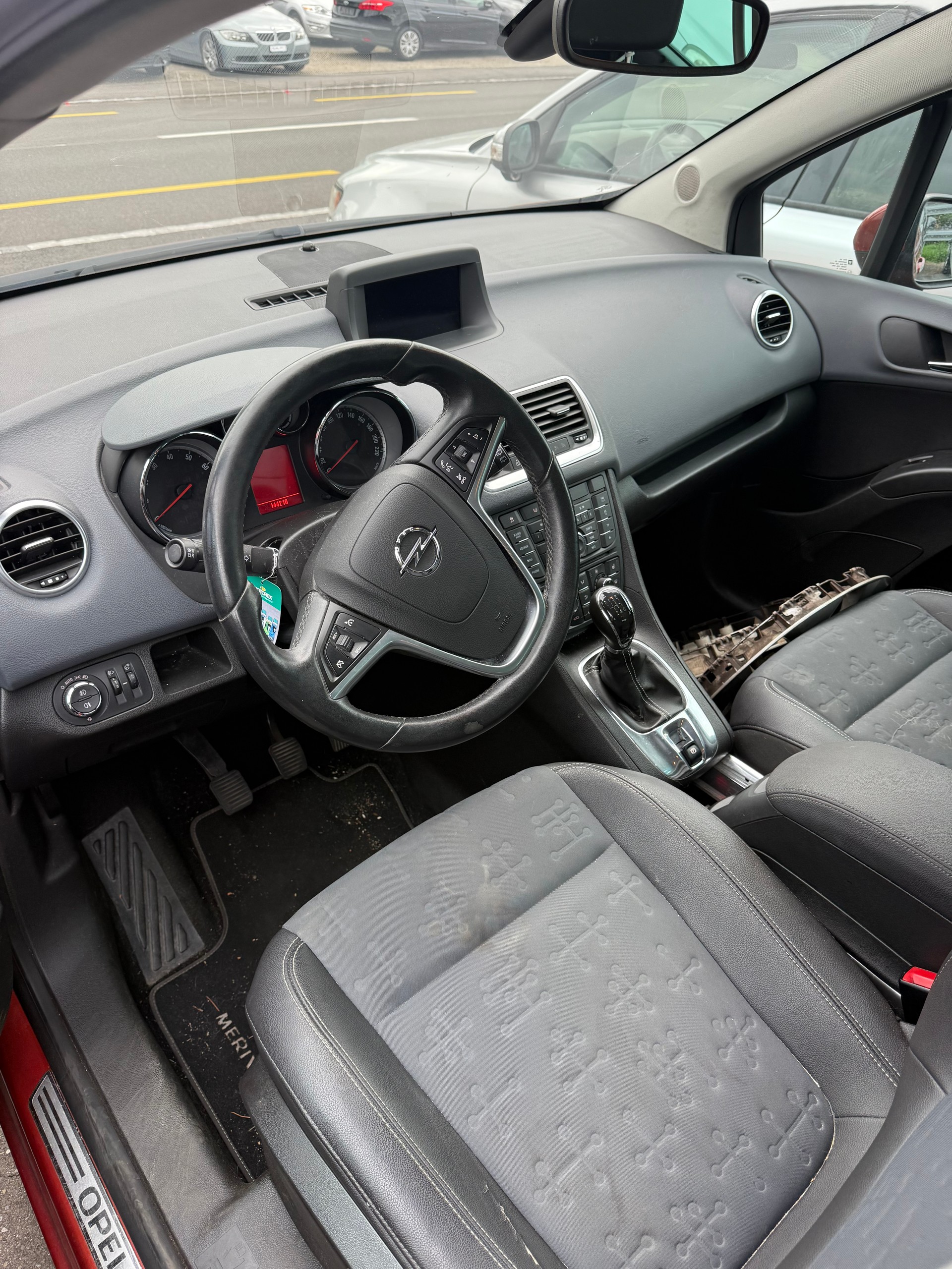 OPEL Meriva 1.4 Turbo Cosmo-image-5