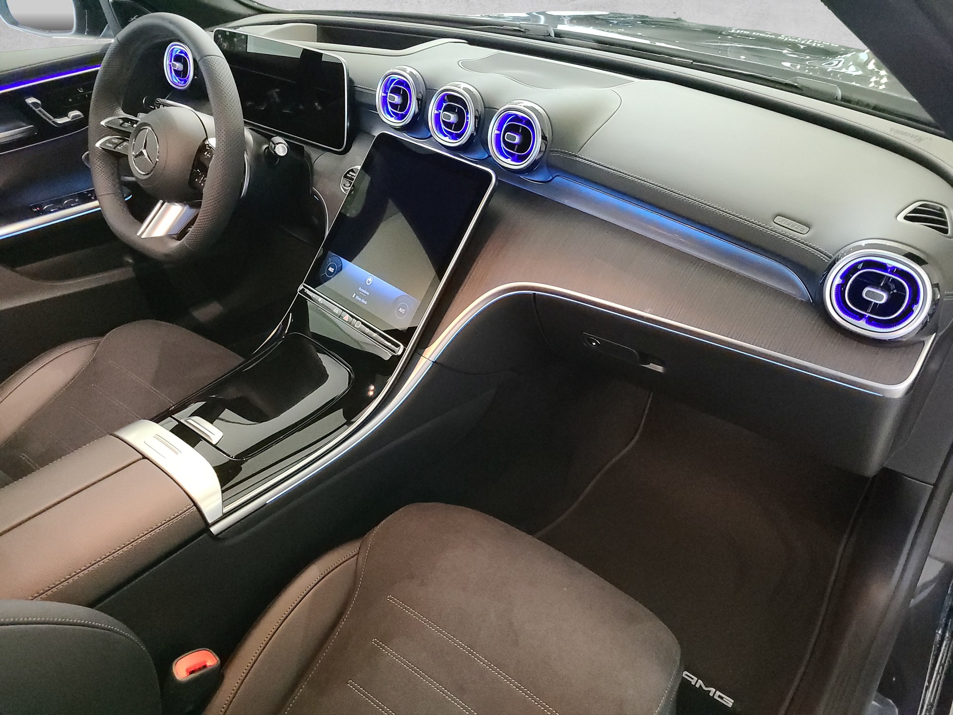 MERCEDES-BENZ C 220 d 4M T Swiss Star S206-image-9