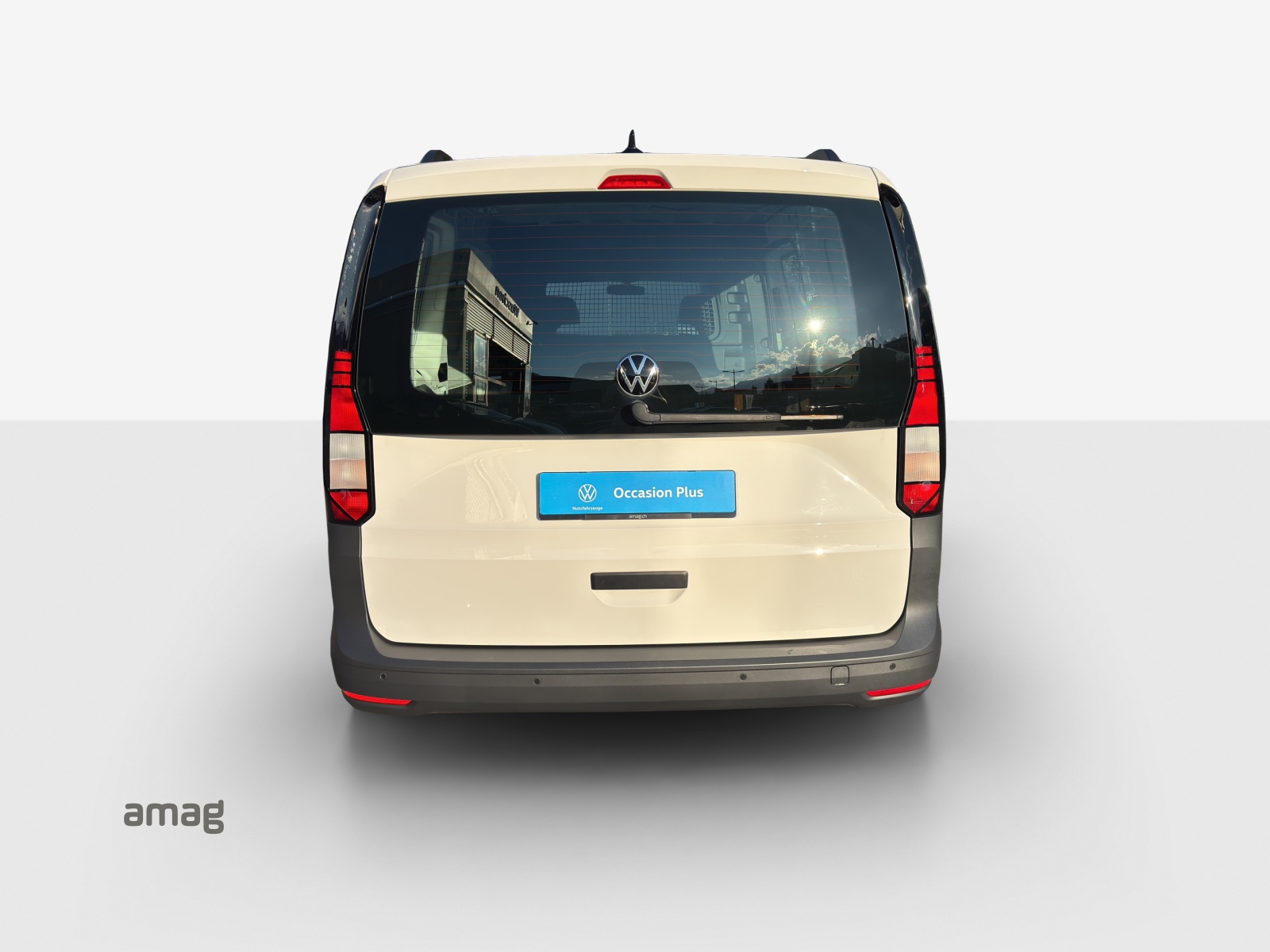 VW Caddy Cargo 2.0TDI Maxi 4Motion-image-3