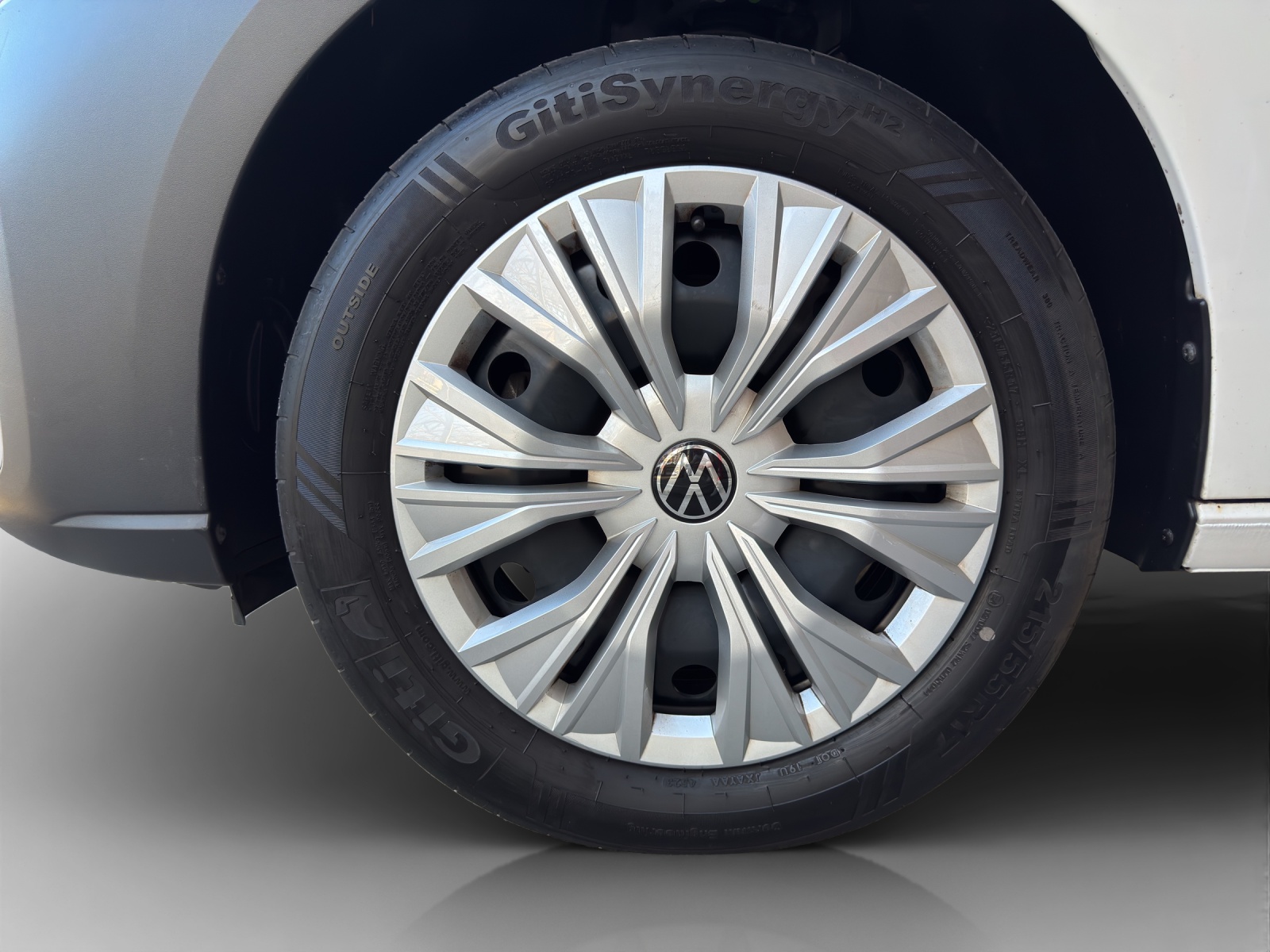 VW Caddy Cargo 2.0TDI Maxi 4Motion-image-13