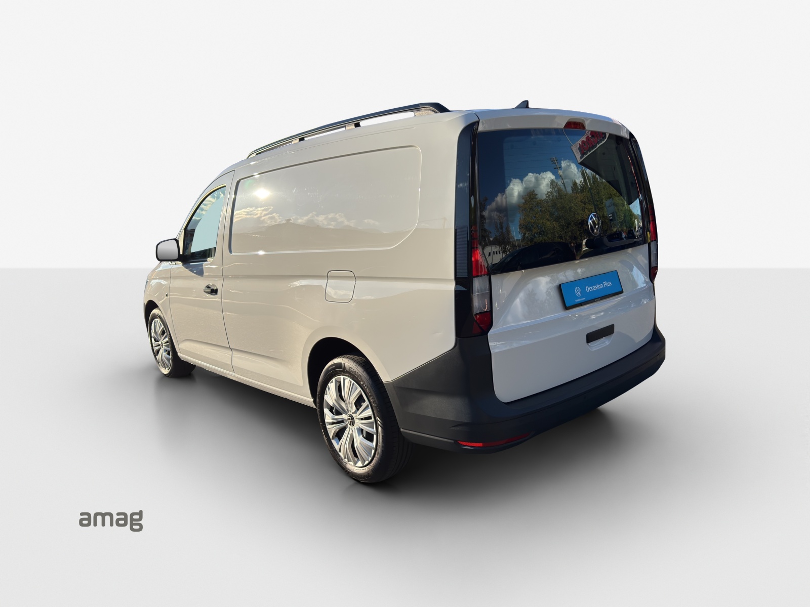 VW Caddy Cargo 2.0TDI Maxi 4Motion-image-2