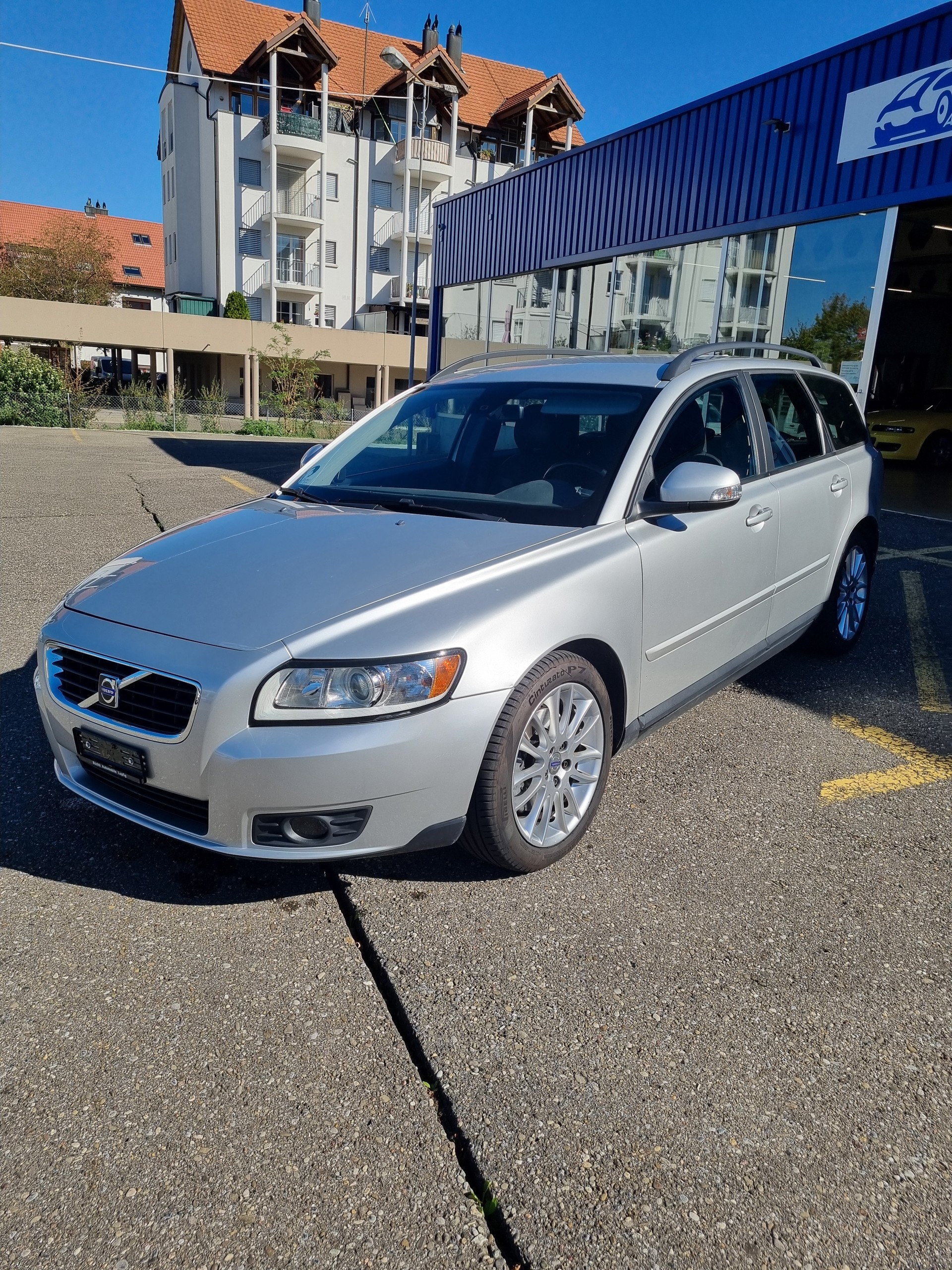 VOLVO V50 2.4 Geartronic-image-1