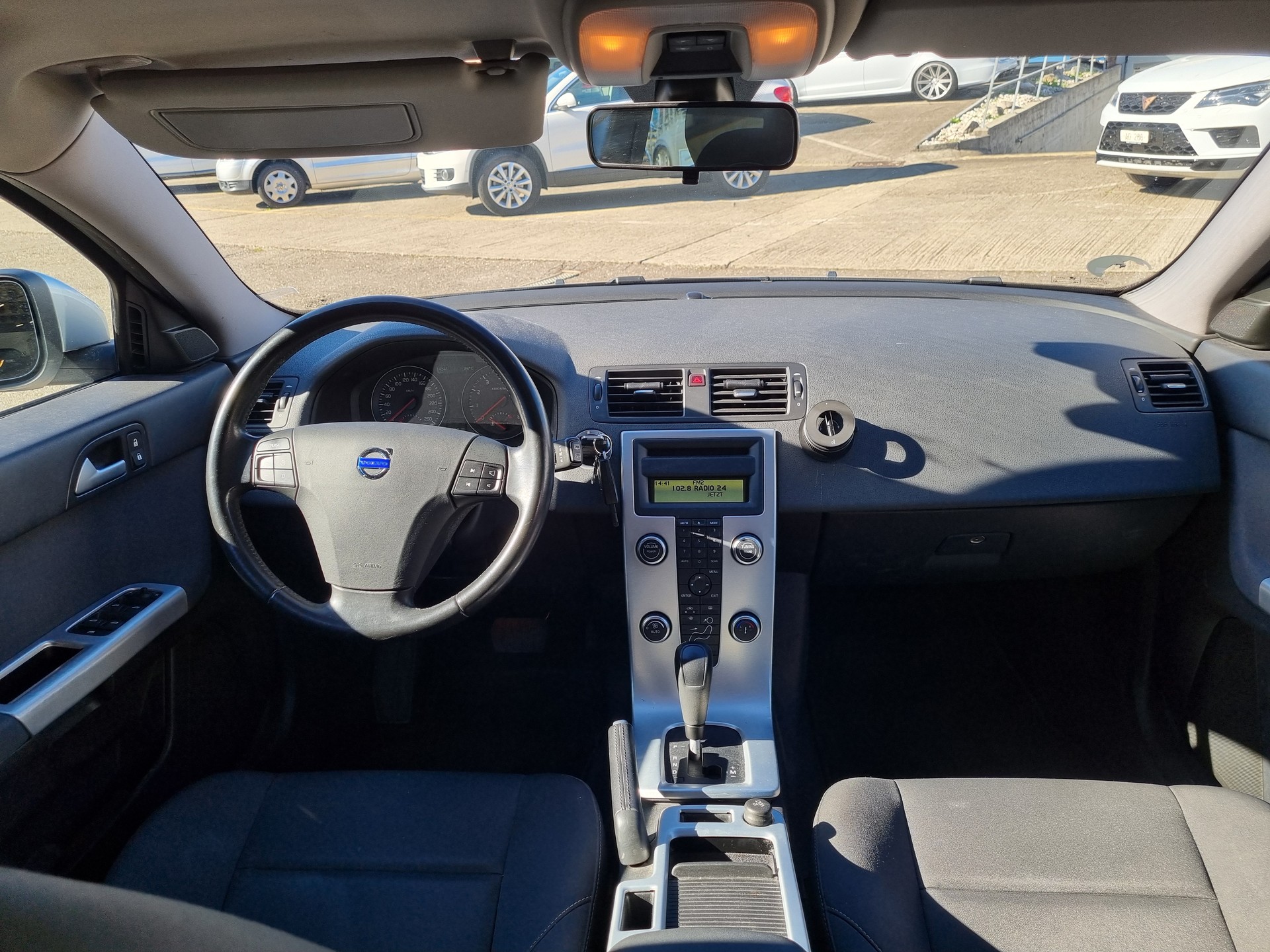 VOLVO V50 2.4 Geartronic-image-14