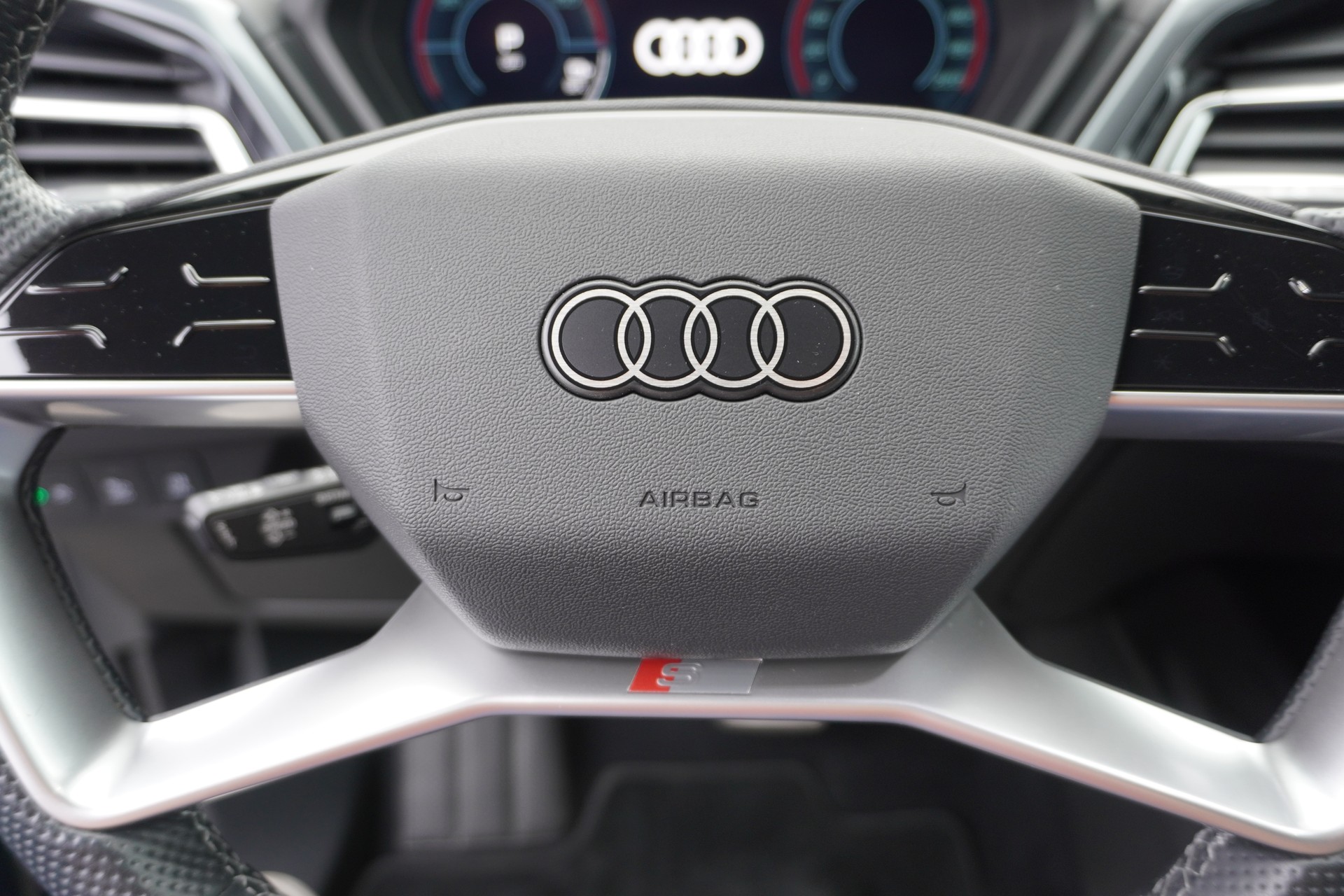 AUDI Q4 e-tron 50 quattro S-LINE!!!-image-43