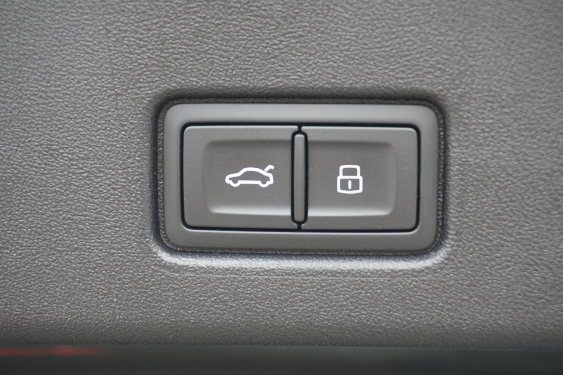 AUDI Q4 e-tron 50 quattro S-LINE!!!-image-11